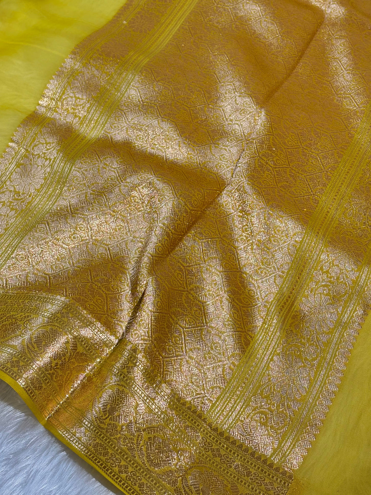 Pure Kora Organza Meena Handloom Banarasi Saree