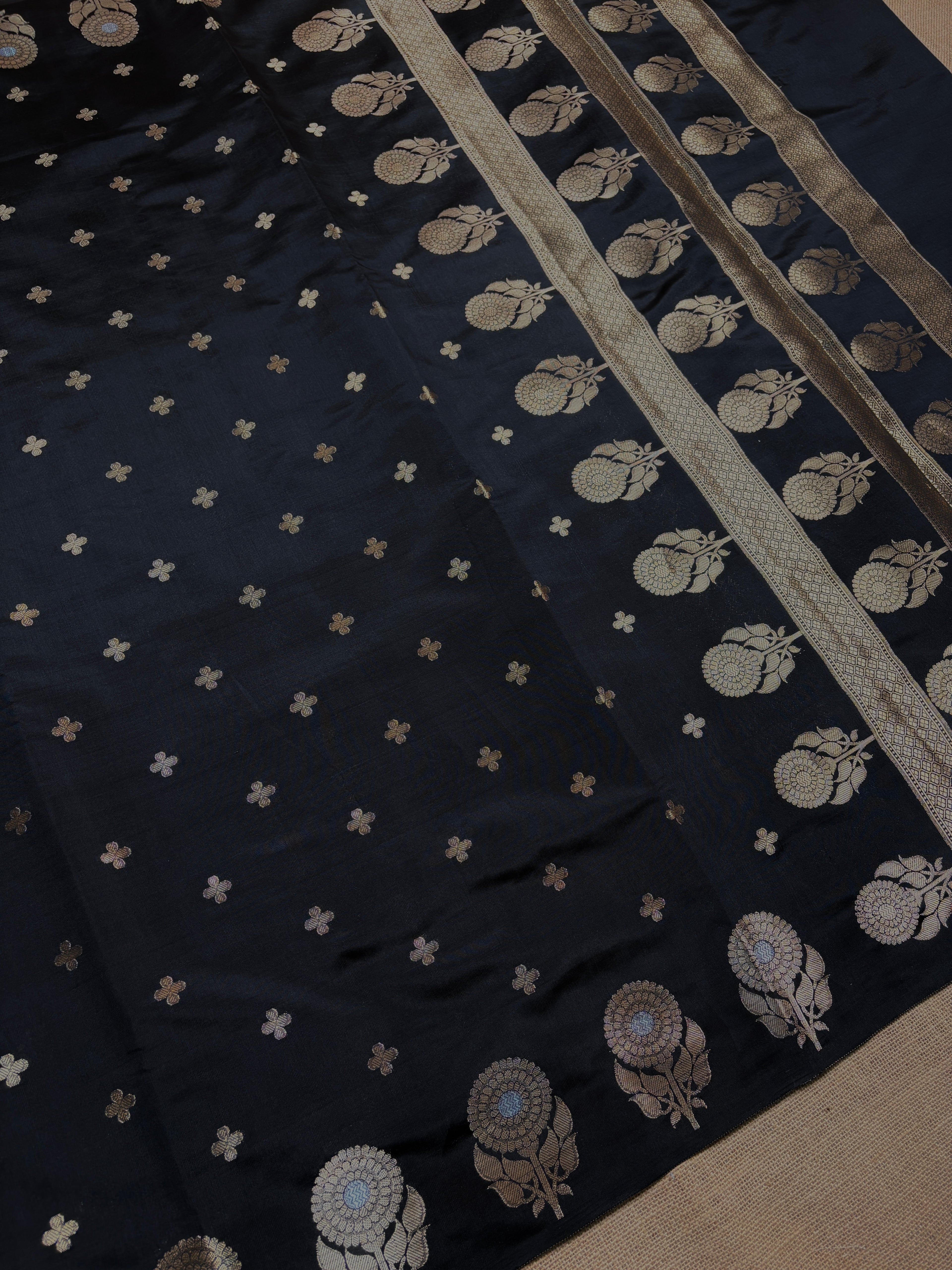 Banarasi Katan Alfi Buta Saree