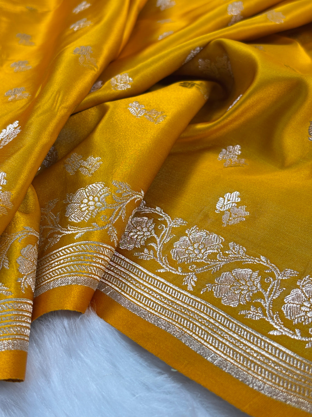 Mashru Katan Banarasi Saree