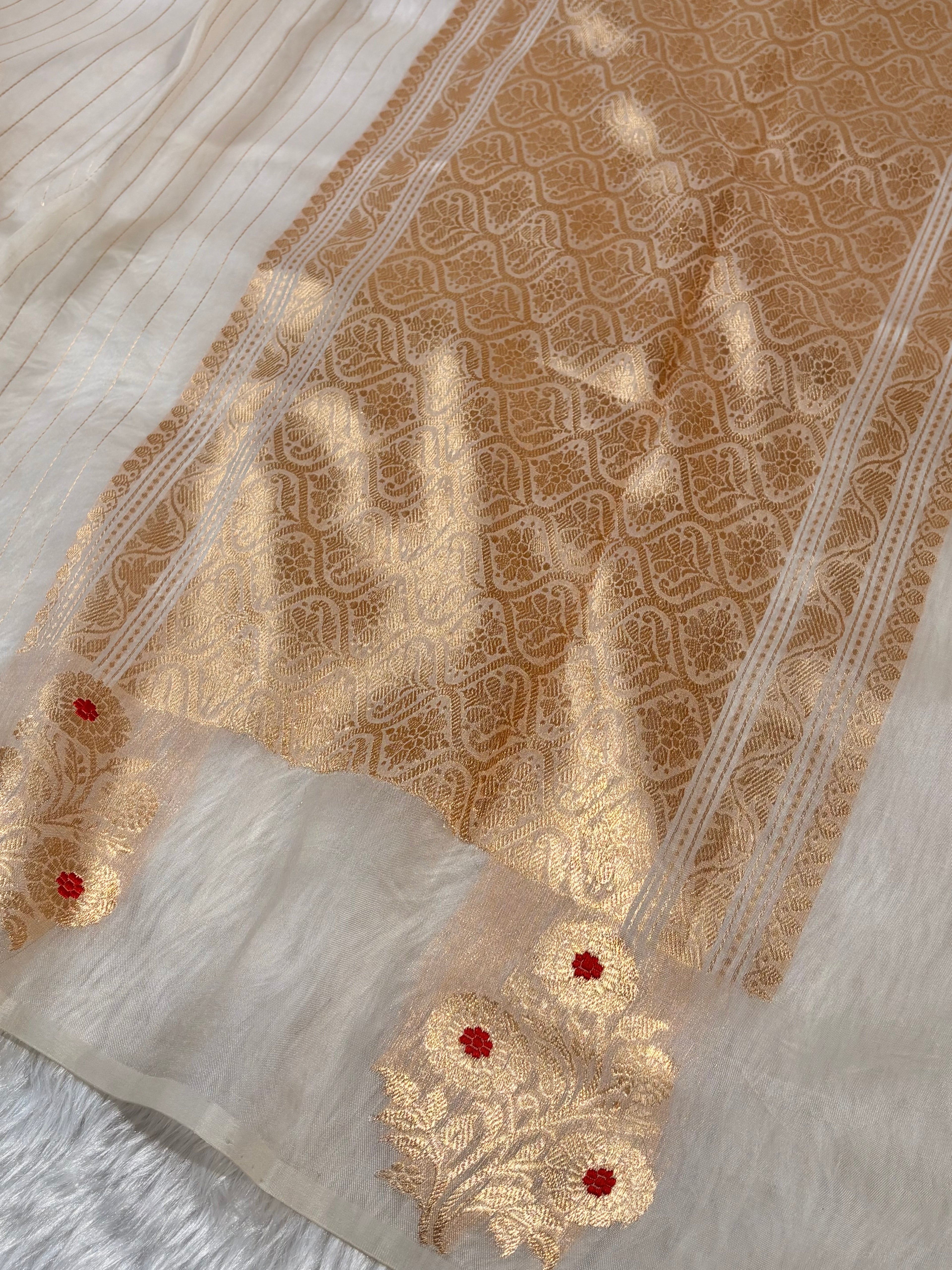 Pure Kora Organza Meena Handloom Banarasi Saree