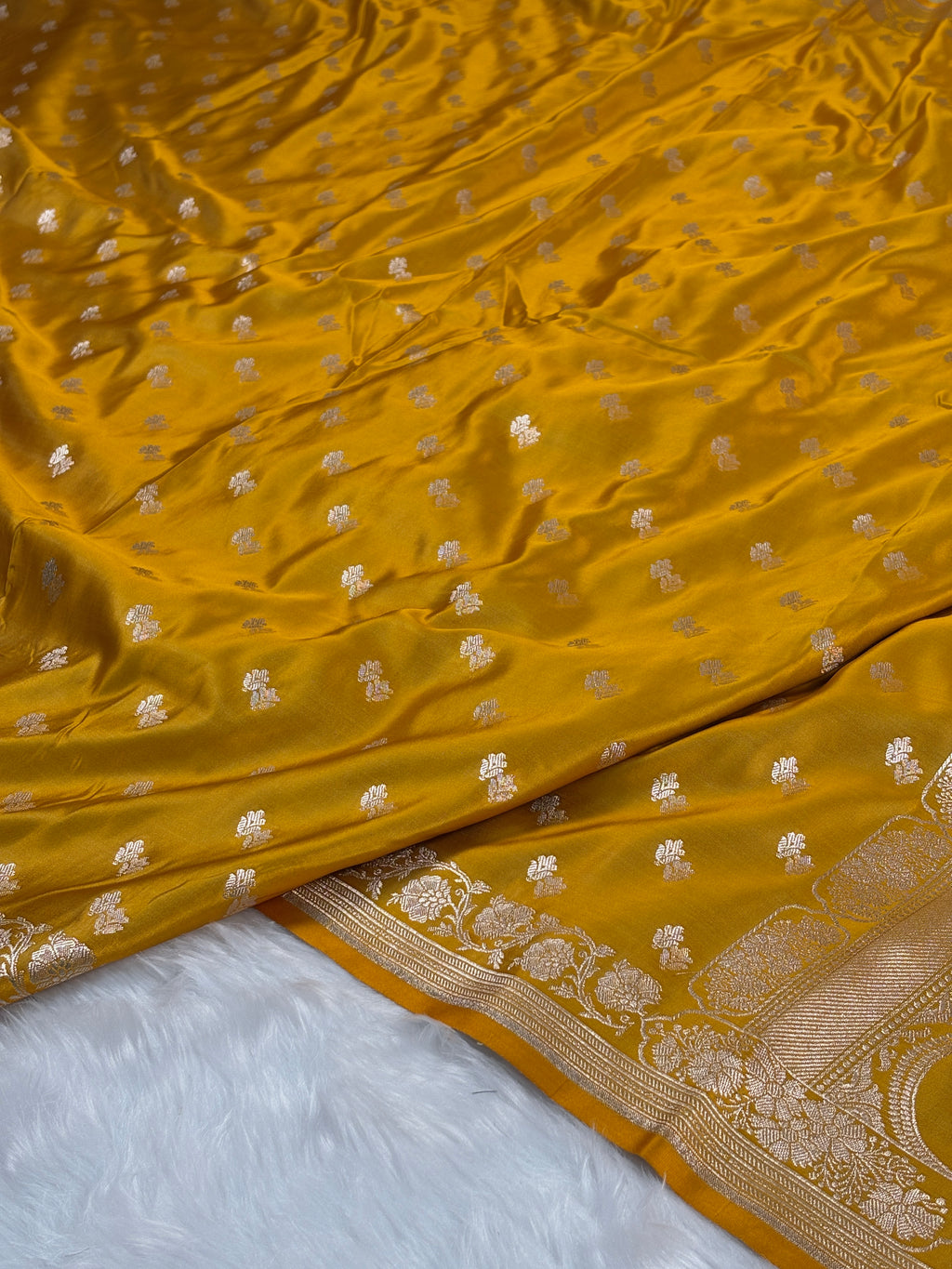 Mashru Katan Banarasi Saree