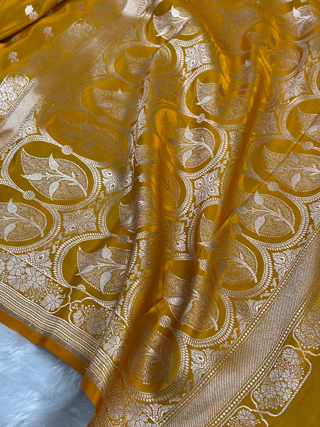 Mashru Katan Banarasi Saree