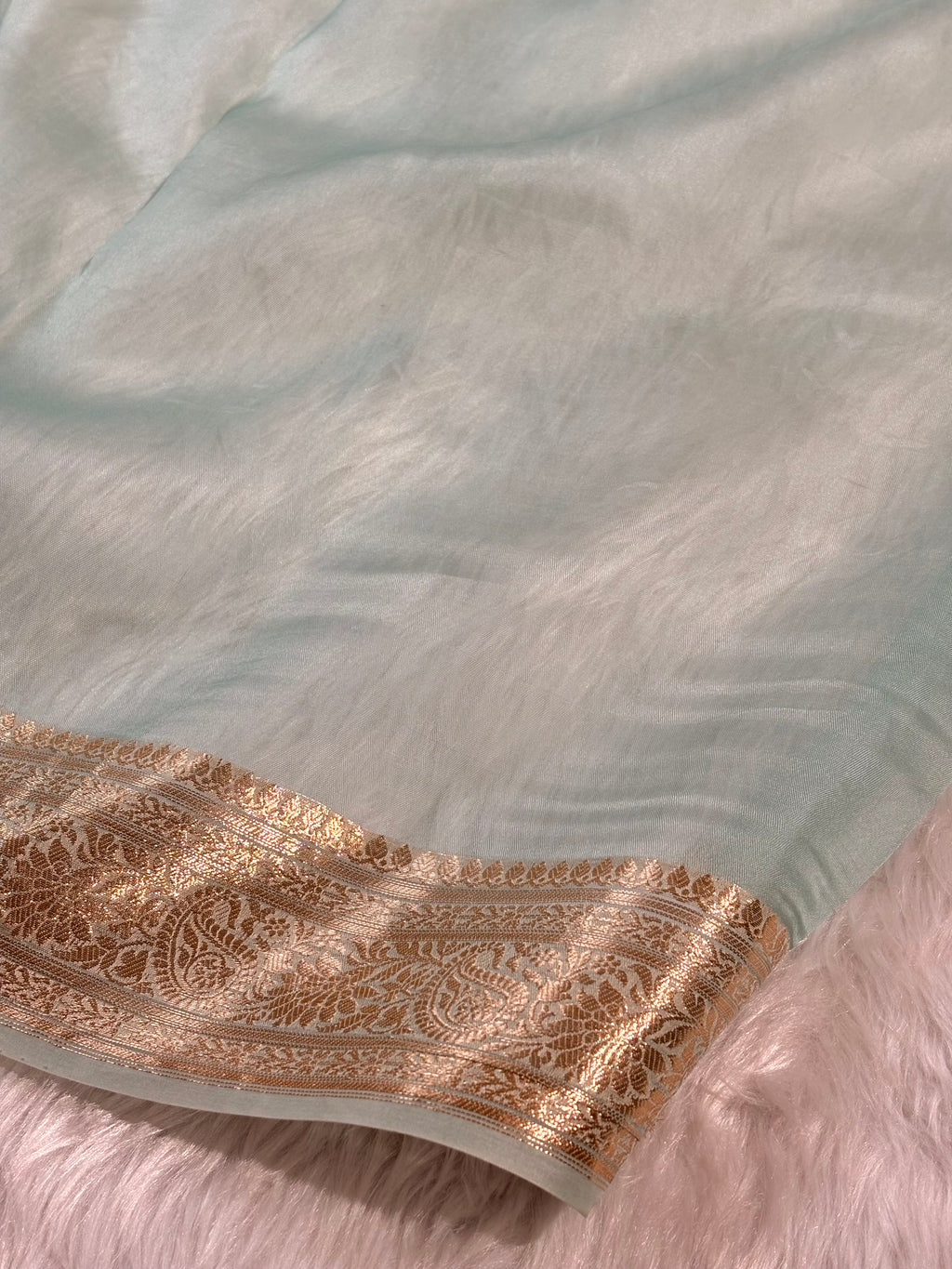 Pure Kora Organza Ombre Handloom Banarasi Saree