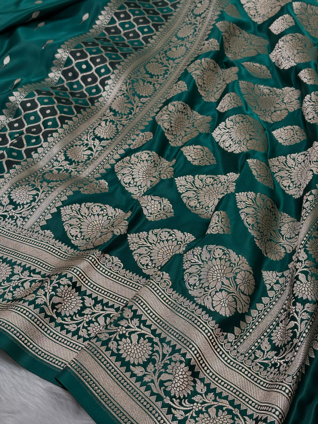 Mashru Katan Banarasi Saree