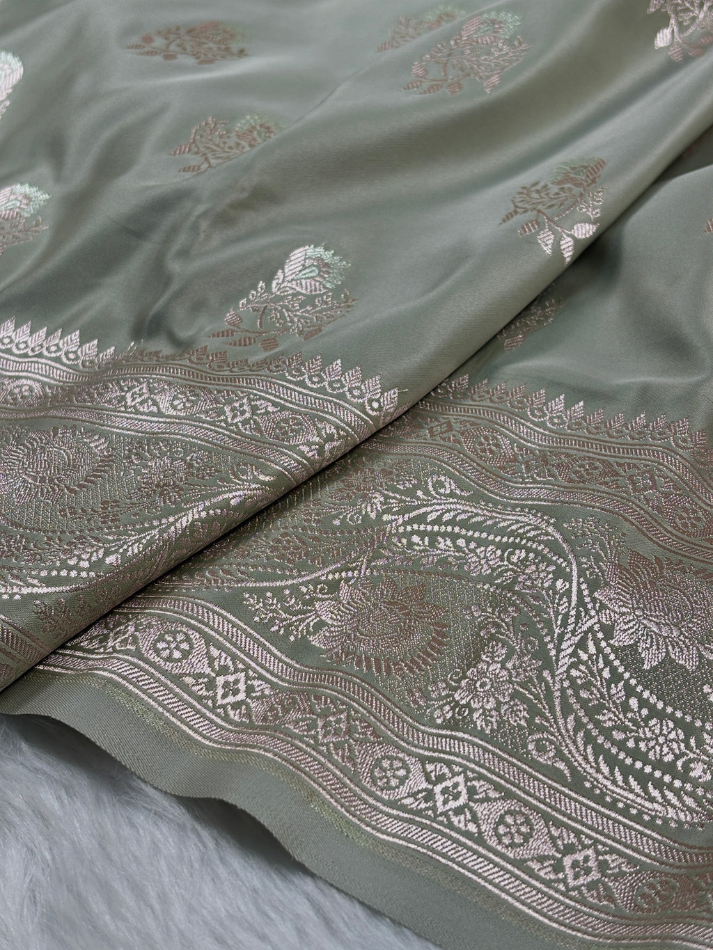 Mashru Katan Banarasi Saree