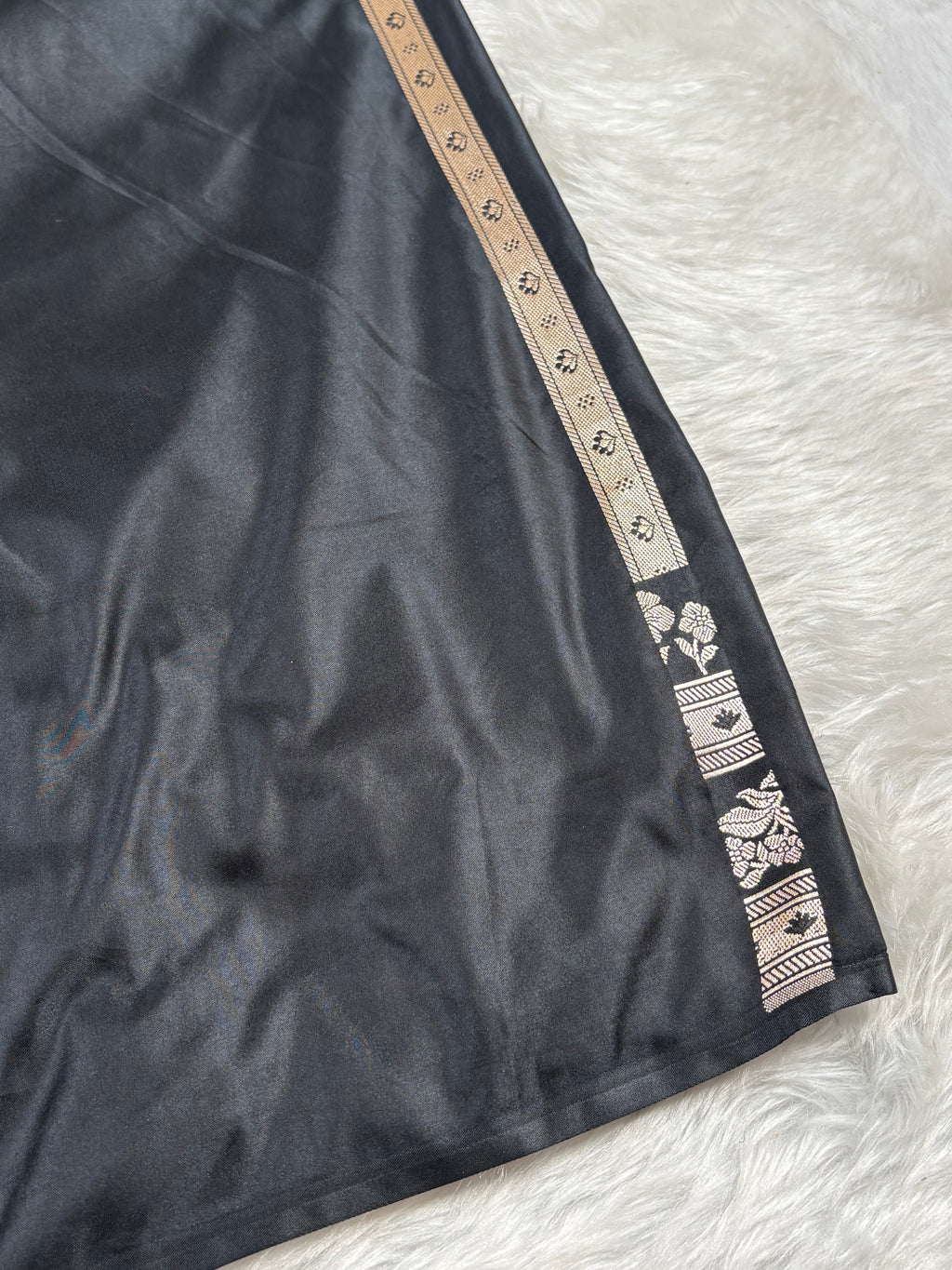 Mashru Katan Banarasi Saree
