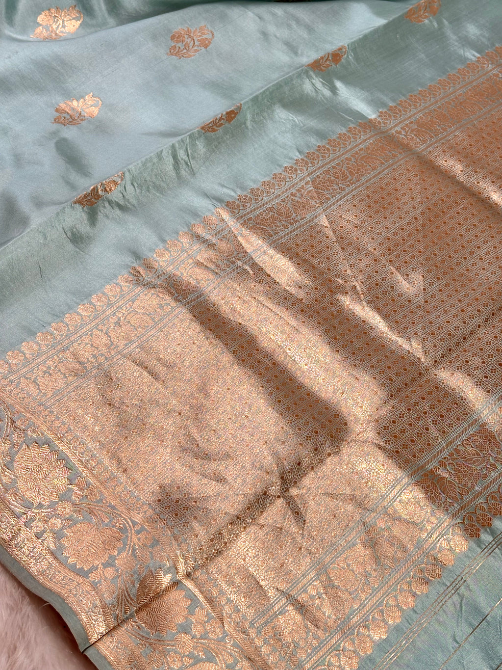 Pure Katan Silk Handloom Banarasi Saree