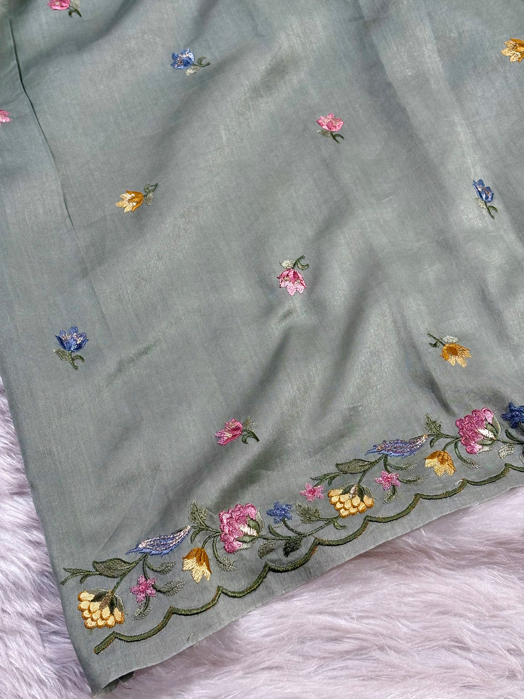 Pure Tishu Silk Embroidery Banarasi Saree