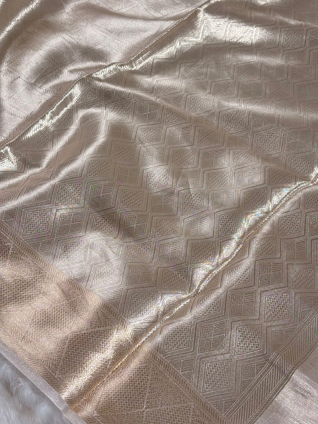 Pure Molten Tishu Banarasi Saree