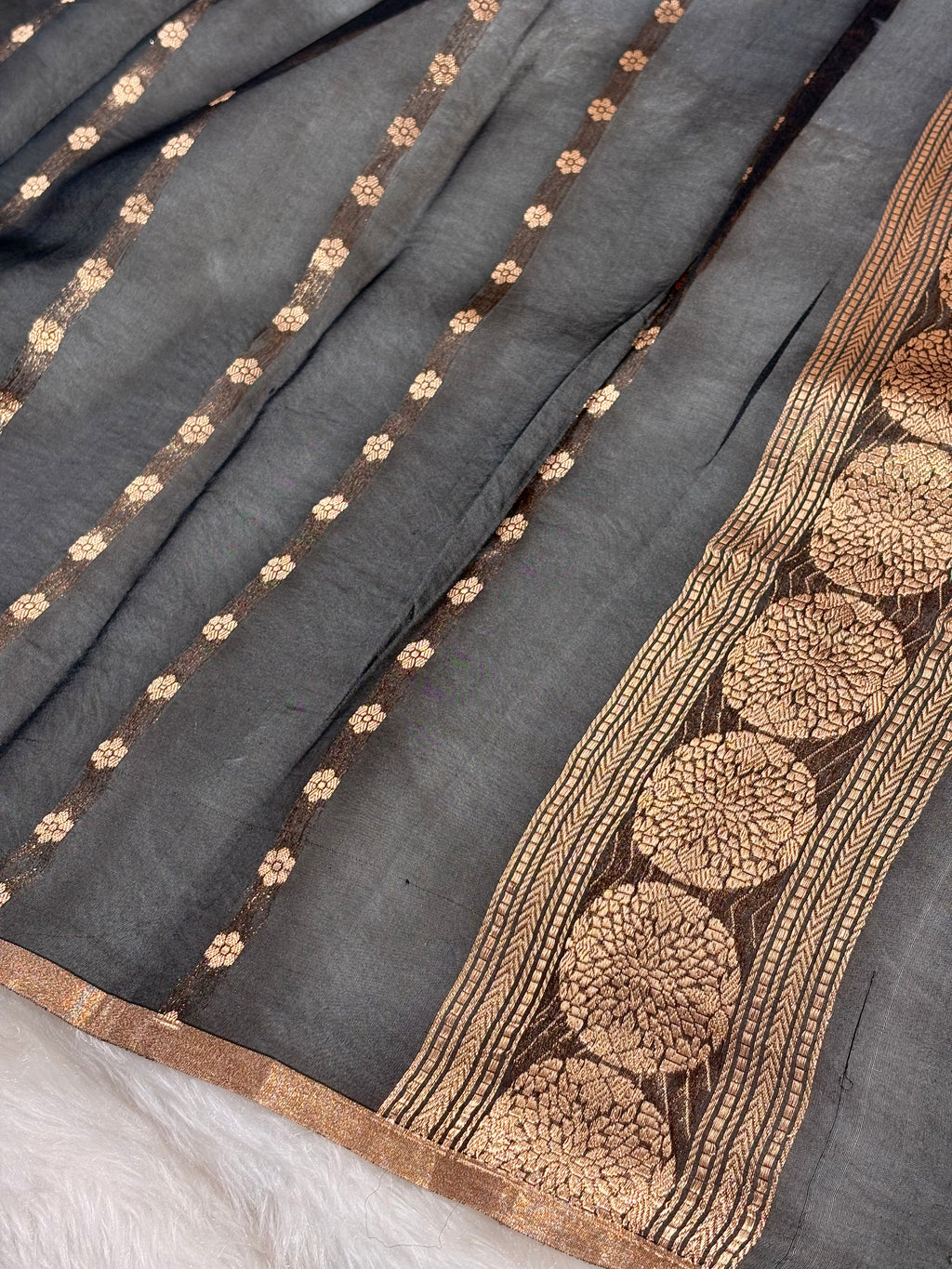 Pure Kora Organza Handloom Banarasi Saree