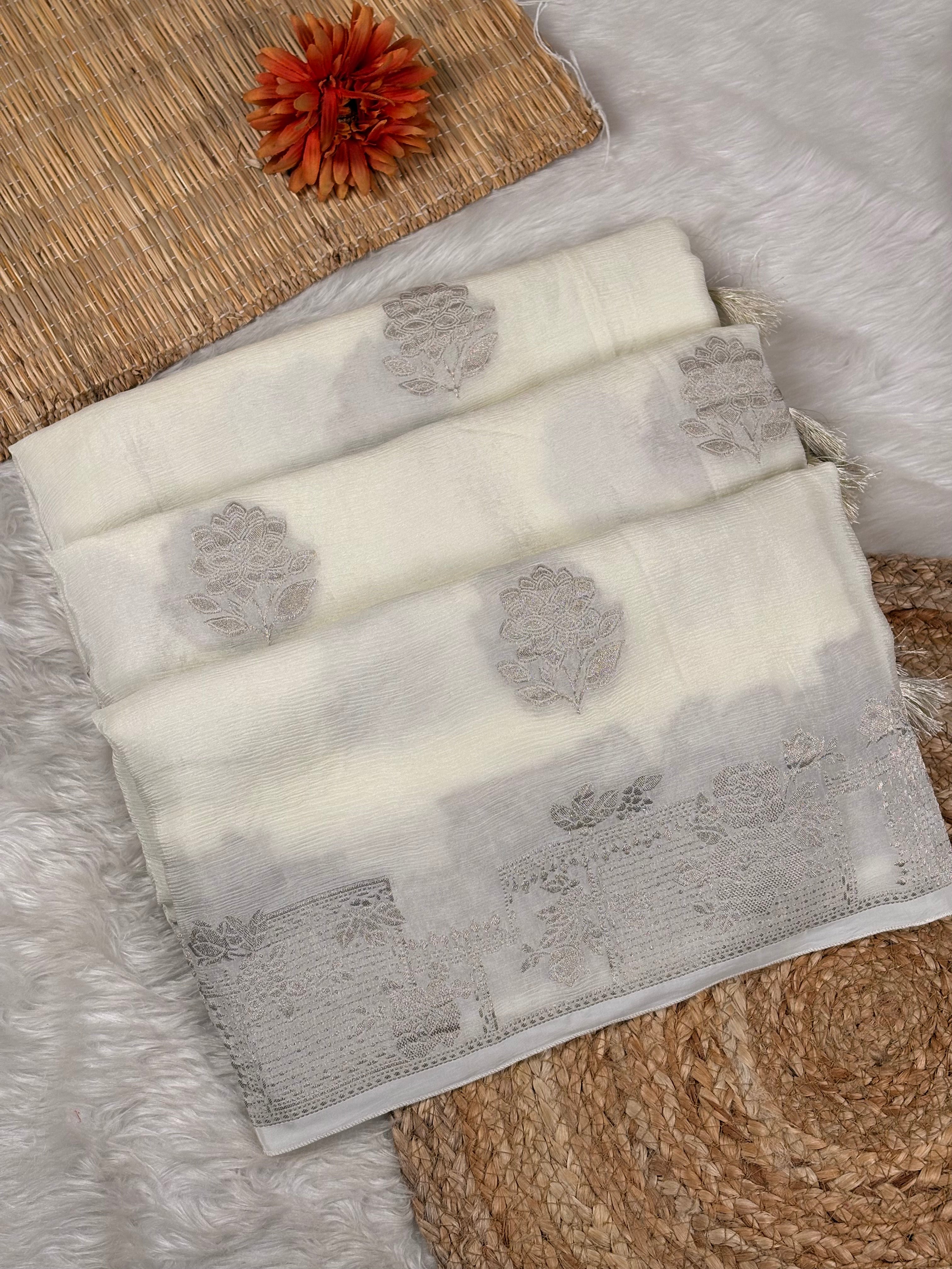 Chinon silk brings a lightweight elegance to traditional Banarasi weaving.