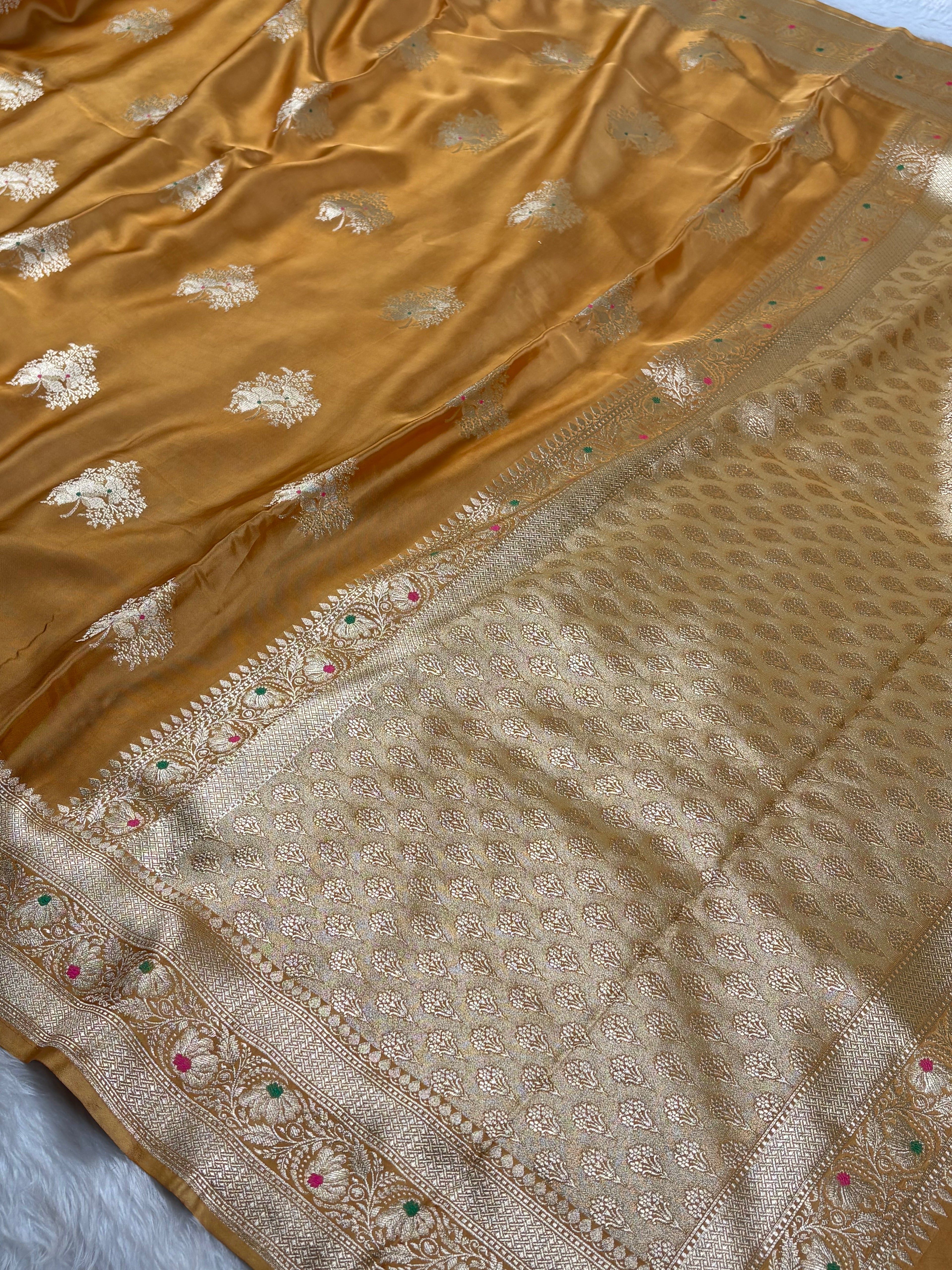 HO Crap Silk Banarasi Saree