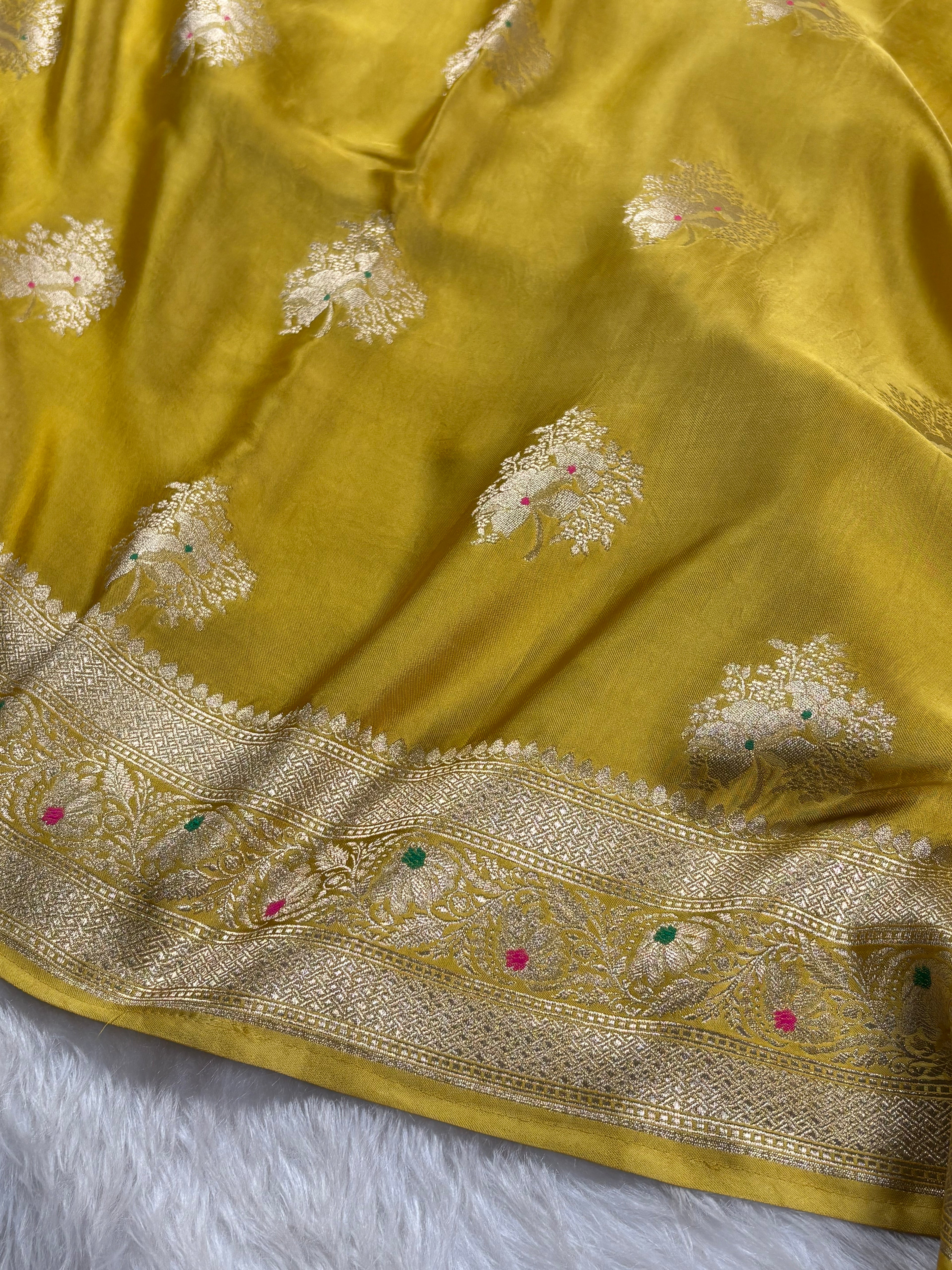 HO Crap Silk Banarasi Saree