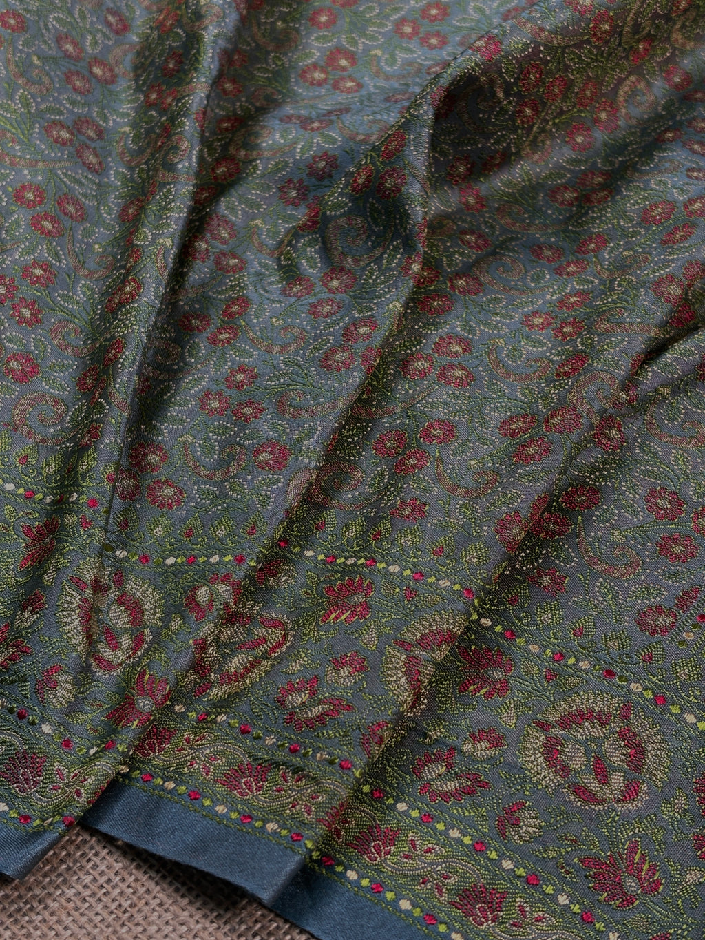 Premium Katan Jamawar Banarasi Saree