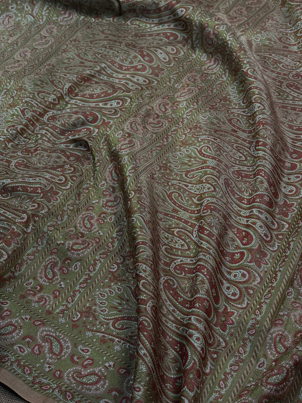 Premium Katan Jamawar Banarasi Saree