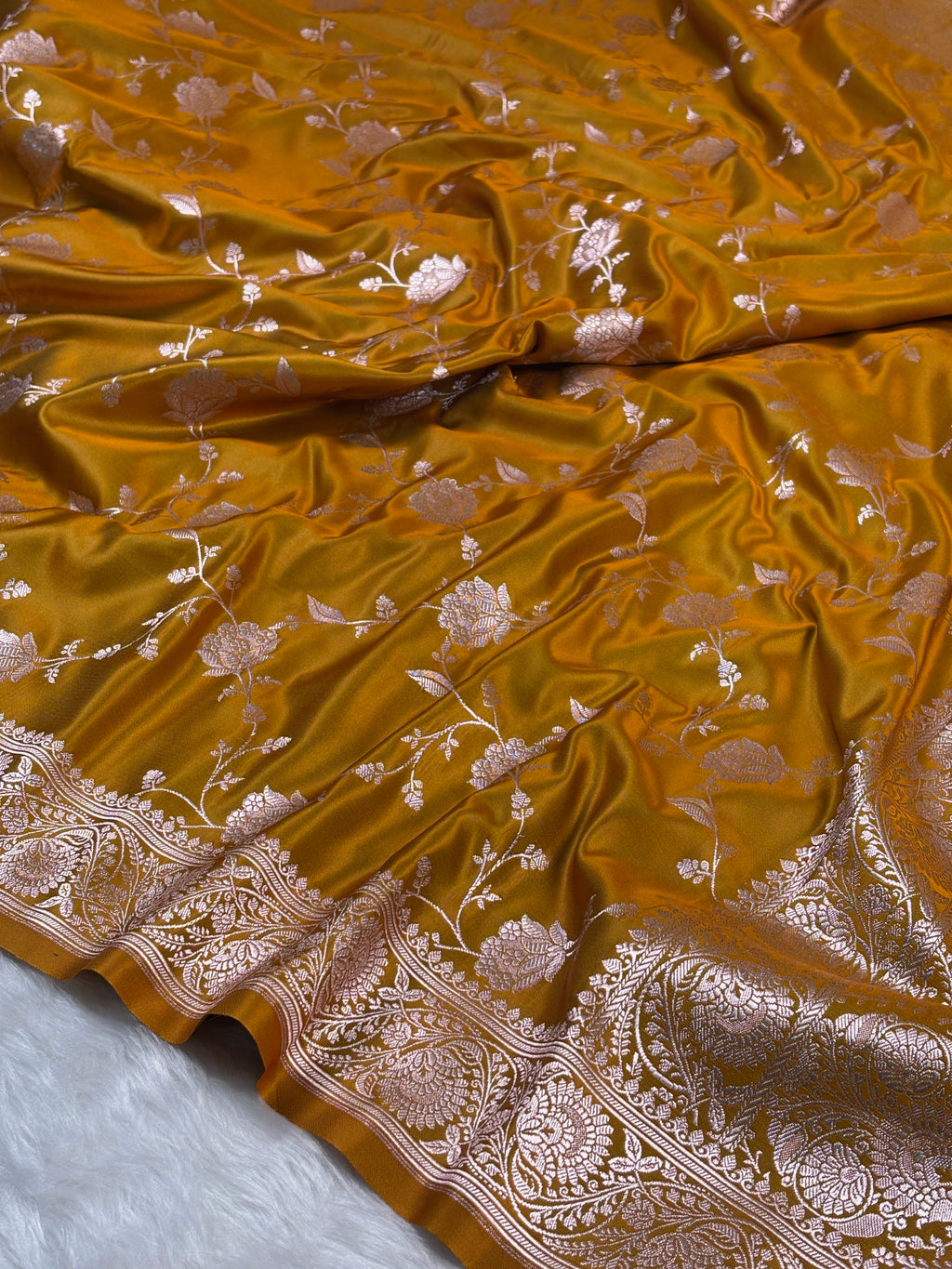 Mashru Katan Banarasi Saree