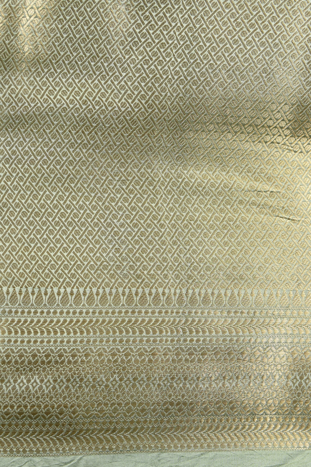 Dual Tone Pure Banarasi Katan Alfi Silk Saree