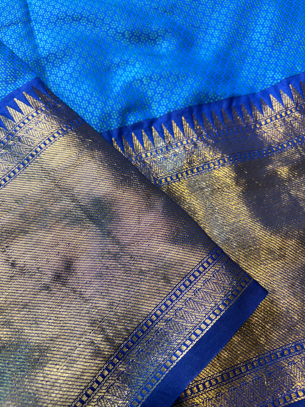 Contrast Banarasi Fancy Katan Tanchui Meena Saree