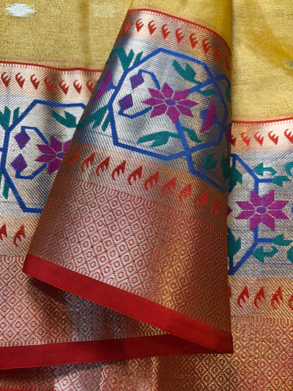 Contrast Banarasi Fancy Tissue Meena Saree