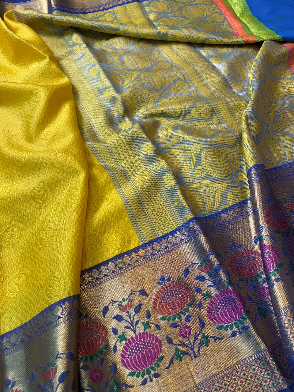 Contrast Banarasi Fancy Katan Tanchui Meena Saree