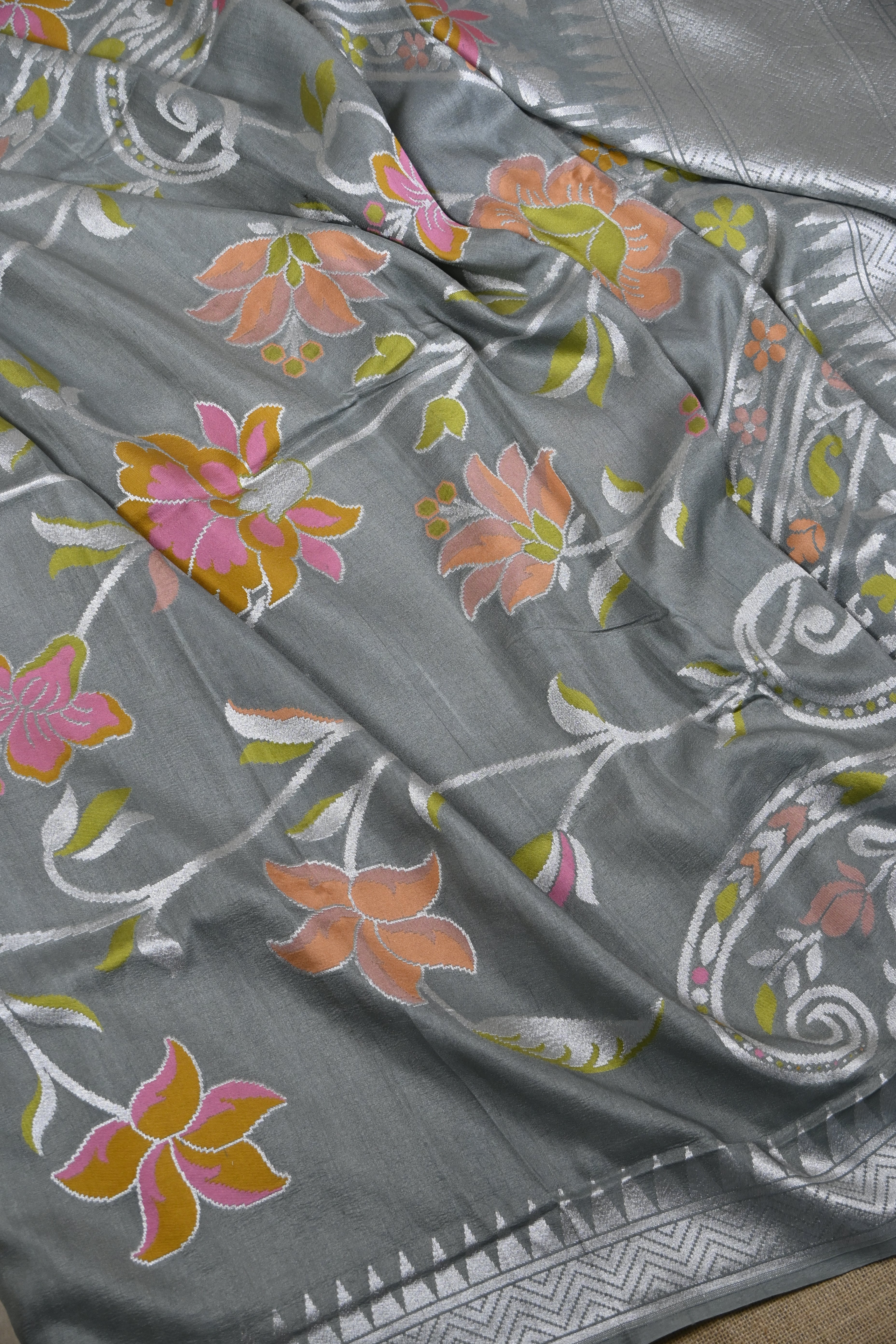 Loom Green Pure Banarasi Tussar Georgette Saree