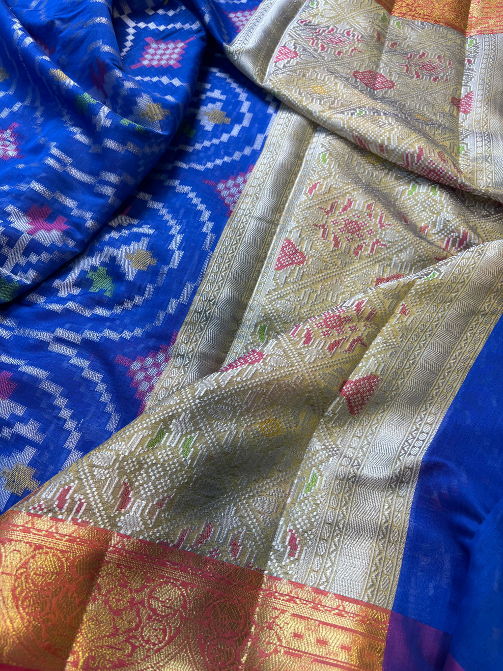 Contrast Banarasi Fancy Mesrise Meena Silk Saree