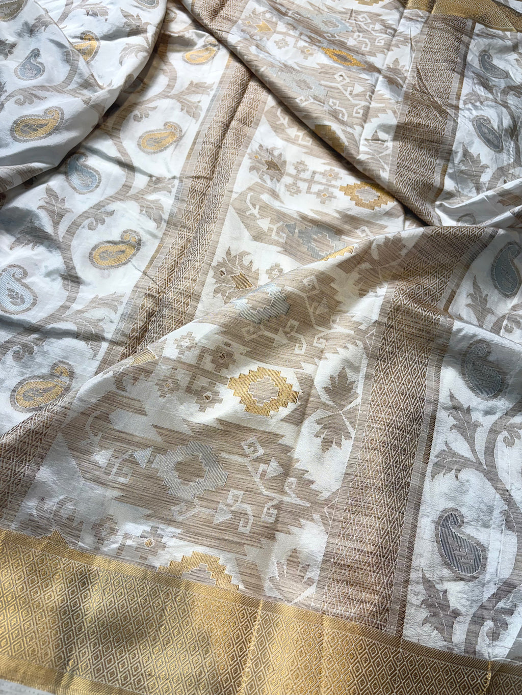 White Banarasi Fancy Katan Saree