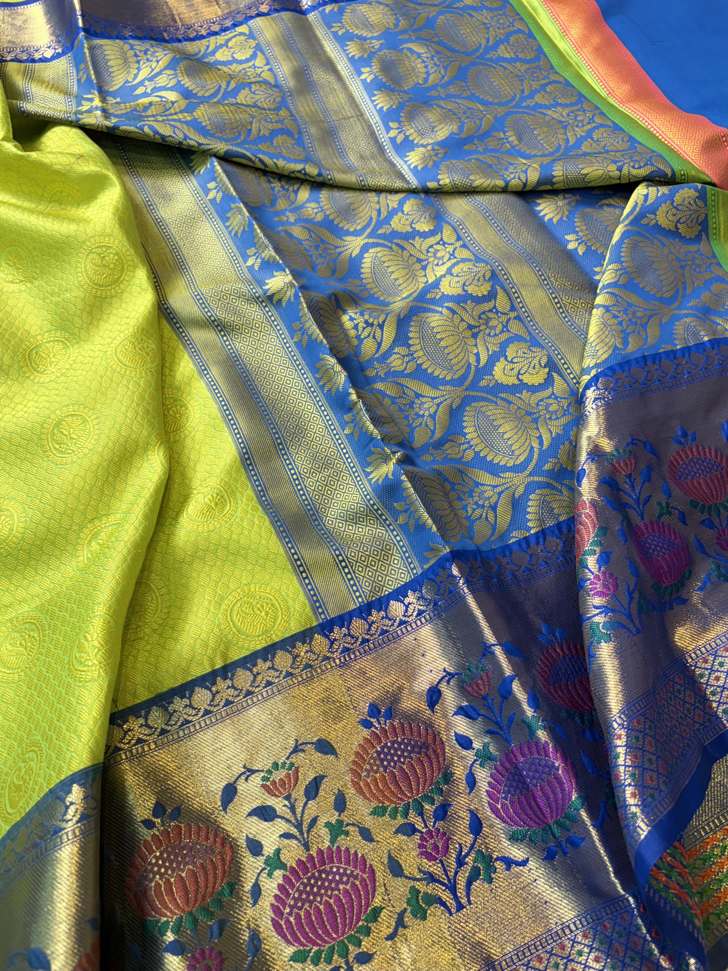 Contrast Banarasi Fancy Katan Tanchui Meena Saree