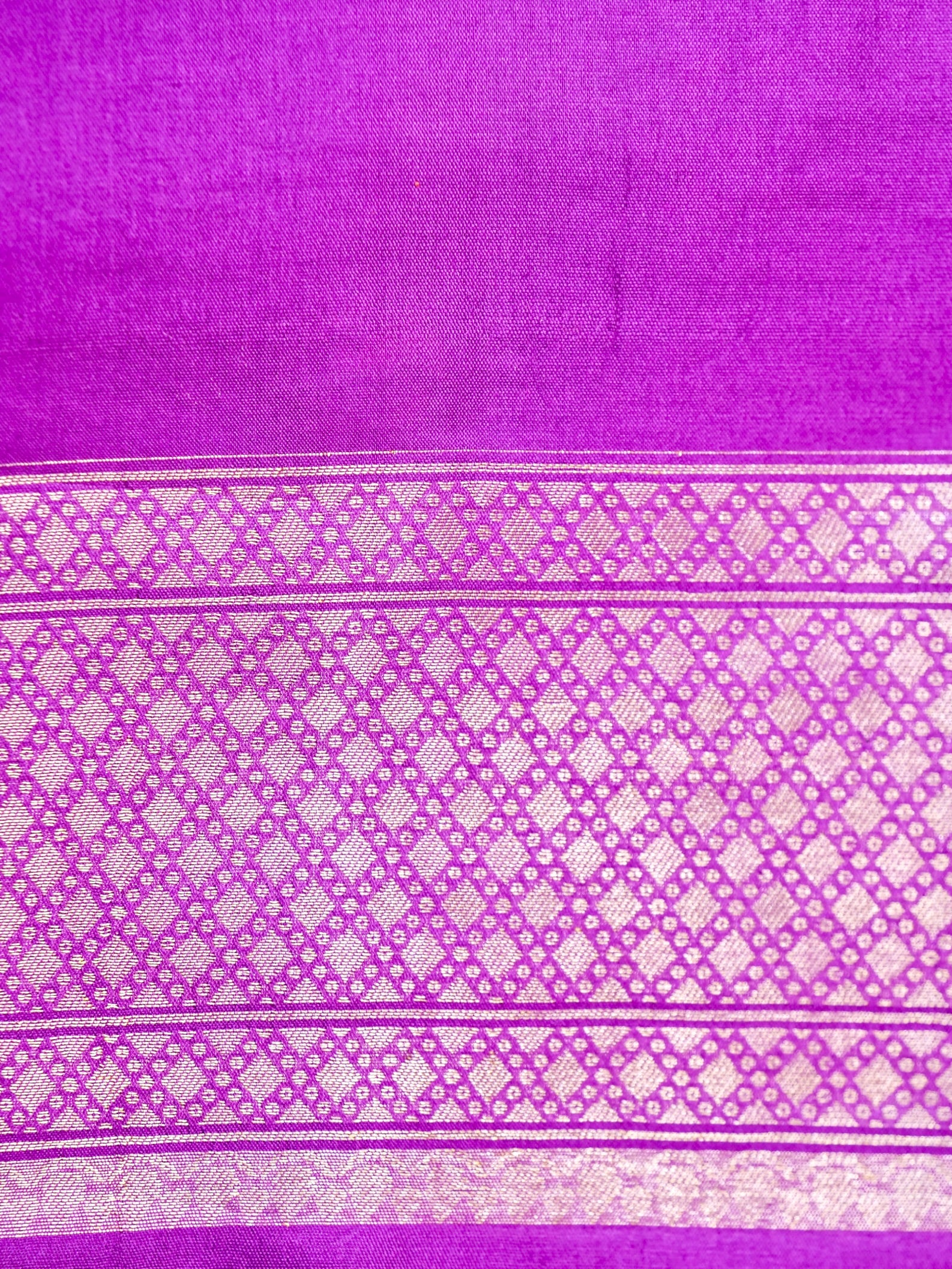 Handwoven Light Purple Banarasi Katan Soft Tissue Silk Saree