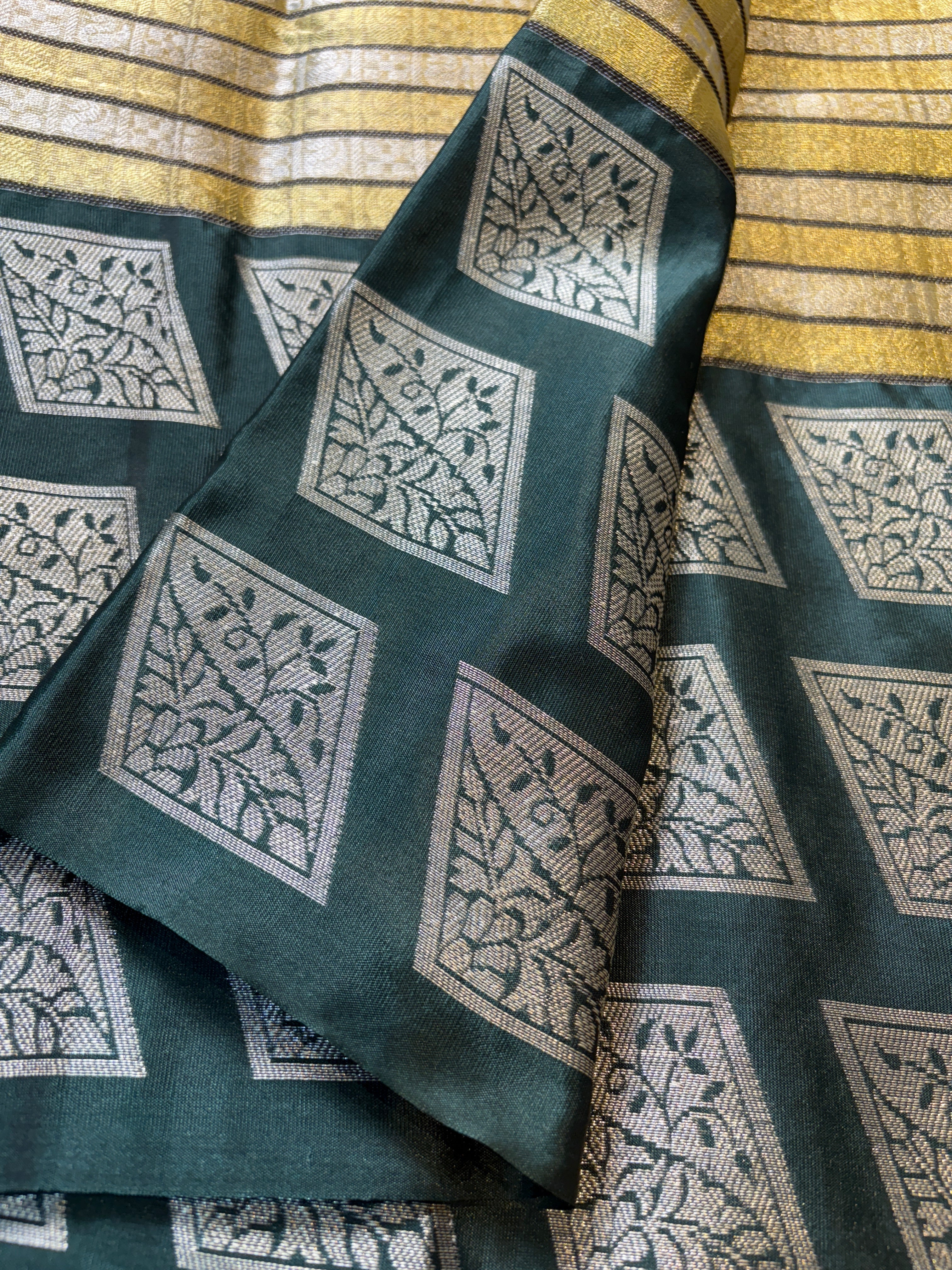 Contrast Banarasi Fancy Tissue Silk Saree