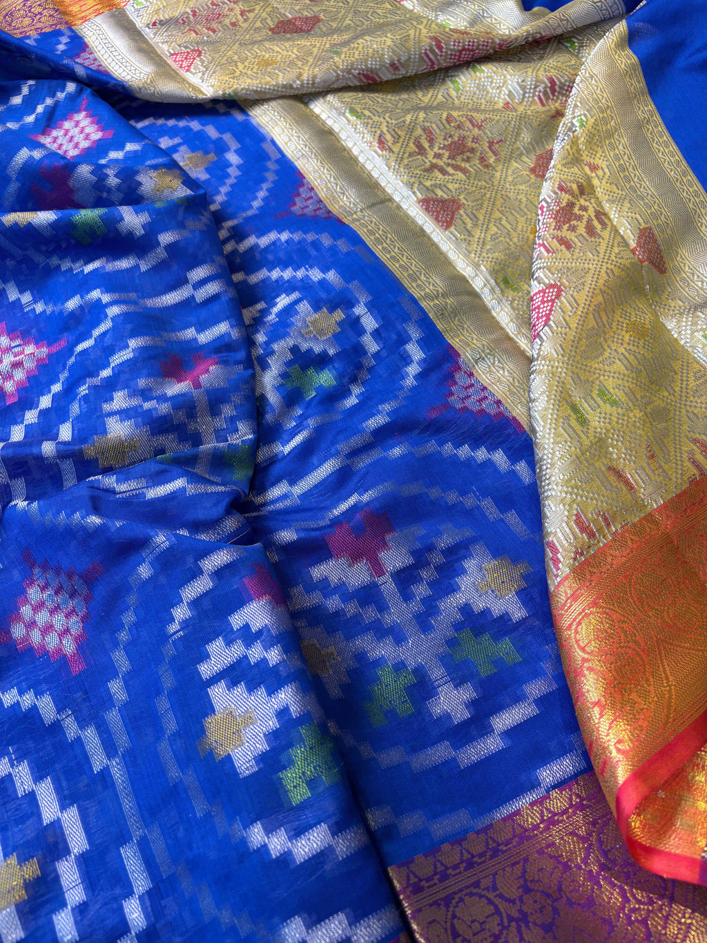 Contrast Banarasi Fancy Mesrise Meena Silk Saree