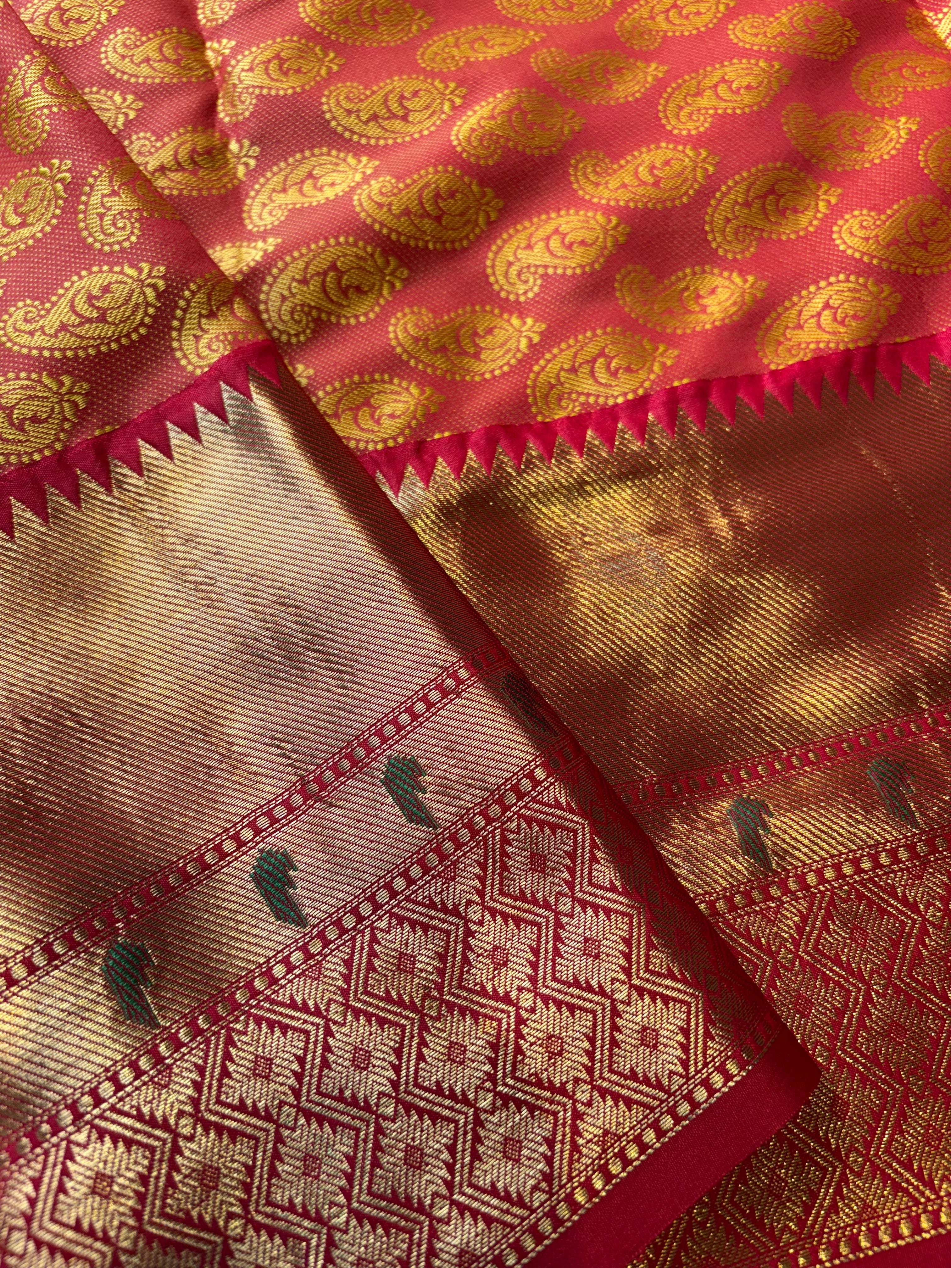 Contrast Banarasi Fancy Katan Tanchui Meena Saree