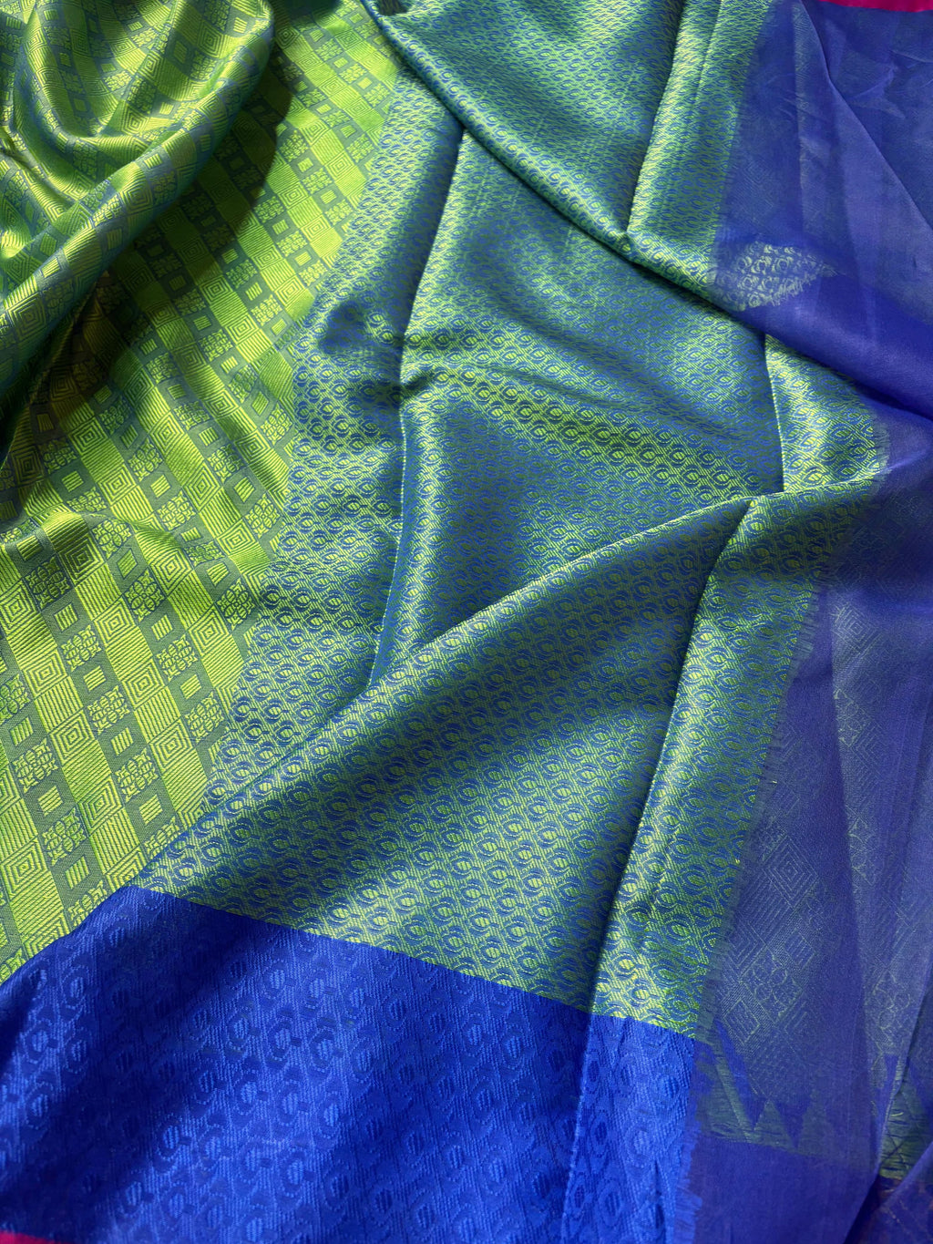 Contrast Banarasi Fancy Katan Tanchui Silk Saree