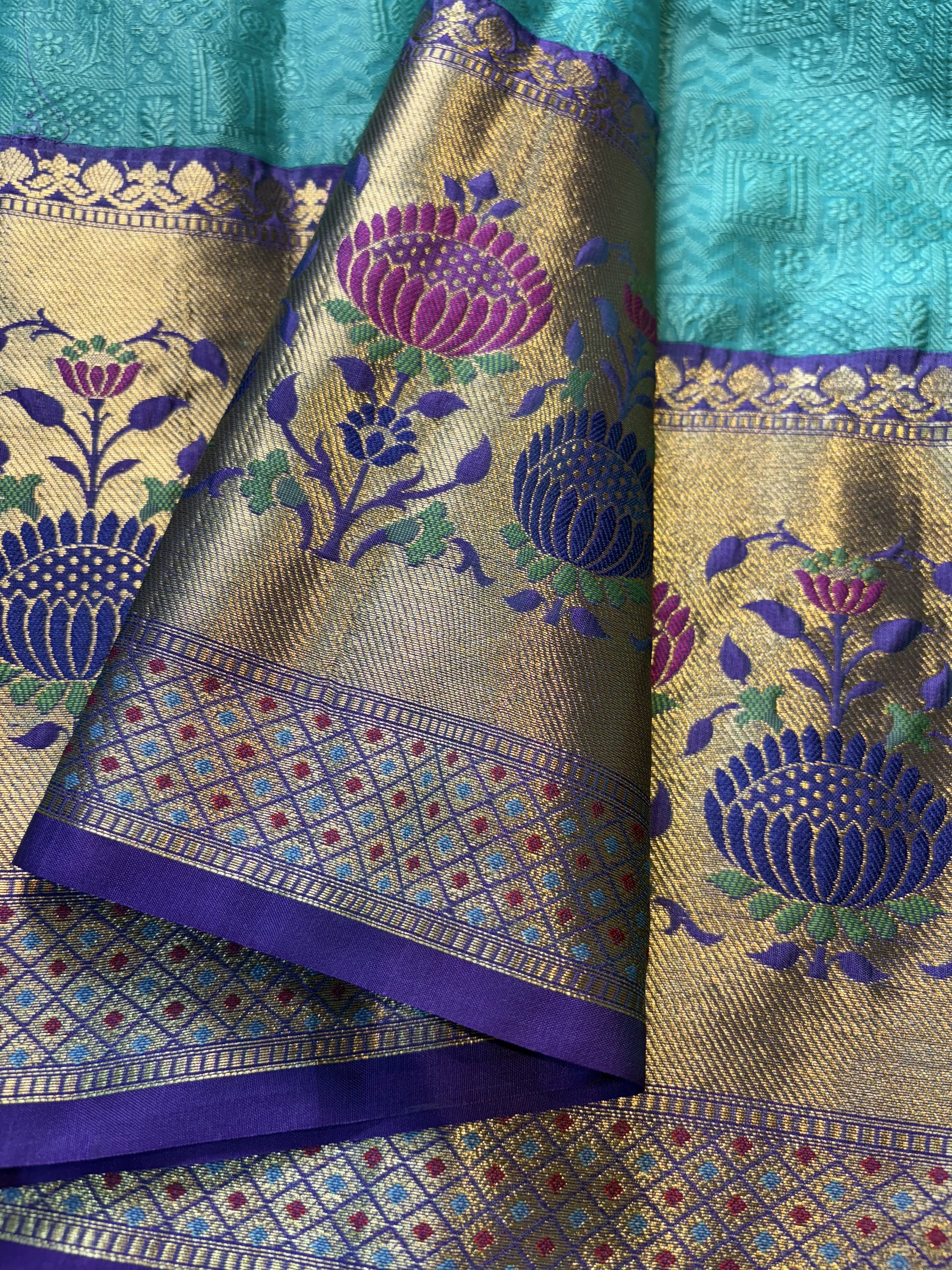 Contrast Banarasi Fancy Katan Tanchui Meena Saree