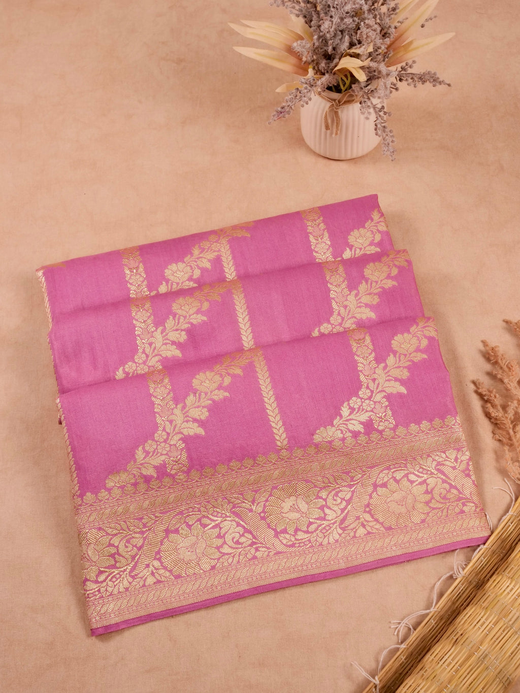 Handwoven Pink Banarasi Monga Silk Saree