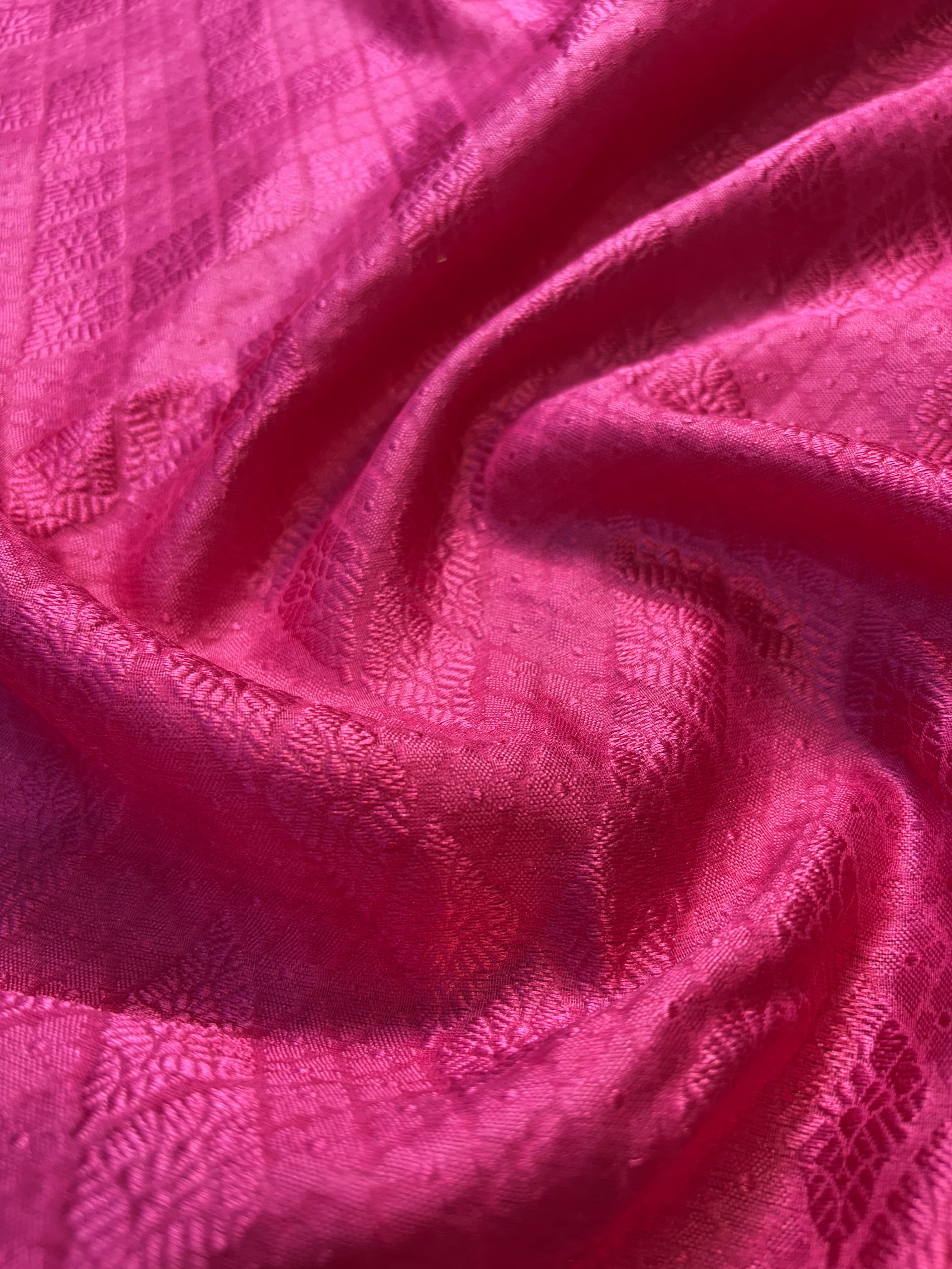 Contrast Banarasi Fancy Katan Tanchui Meena Saree