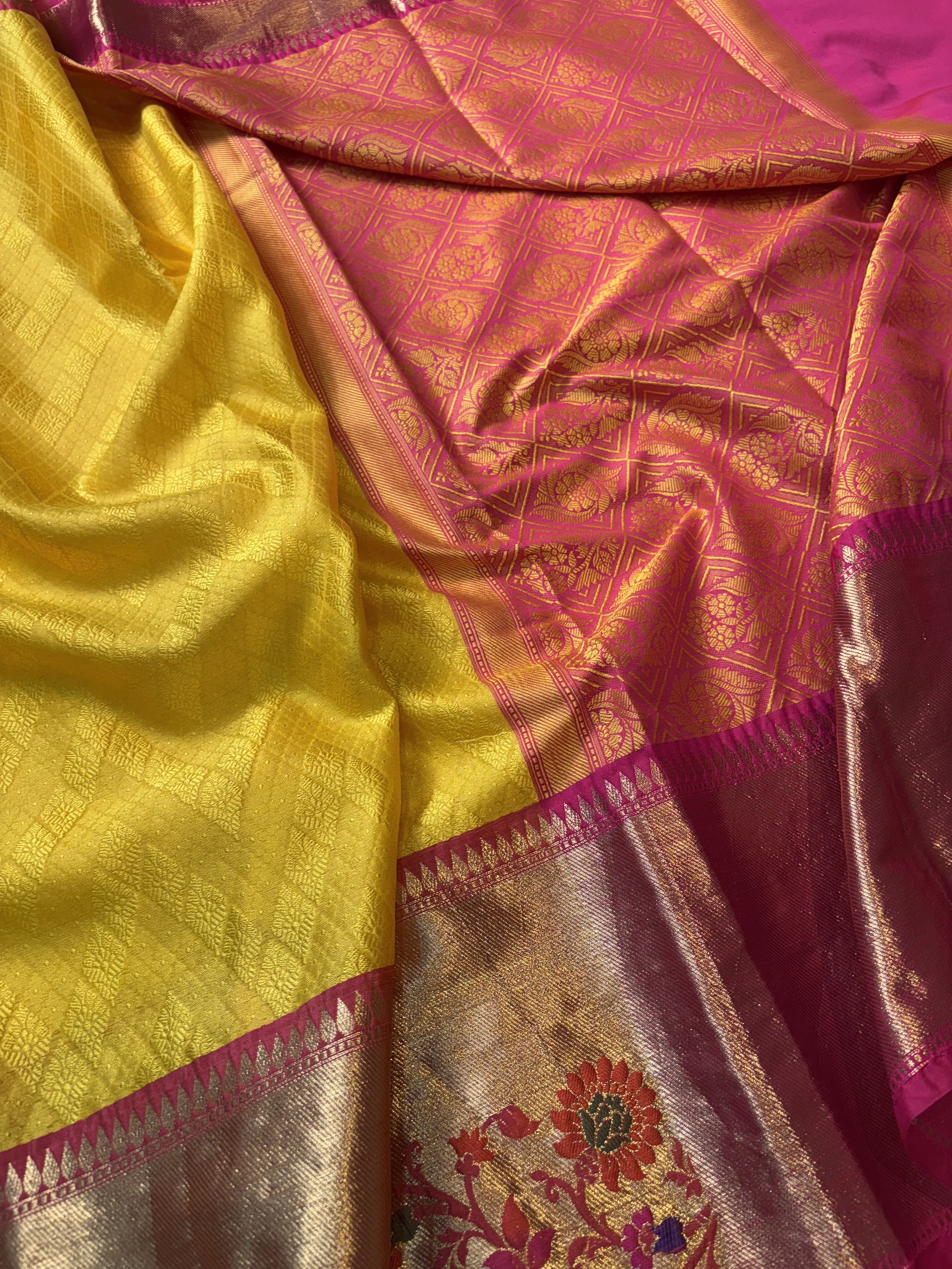 Contrast Banarasi Fancy Katan Tanchui Meena Saree.