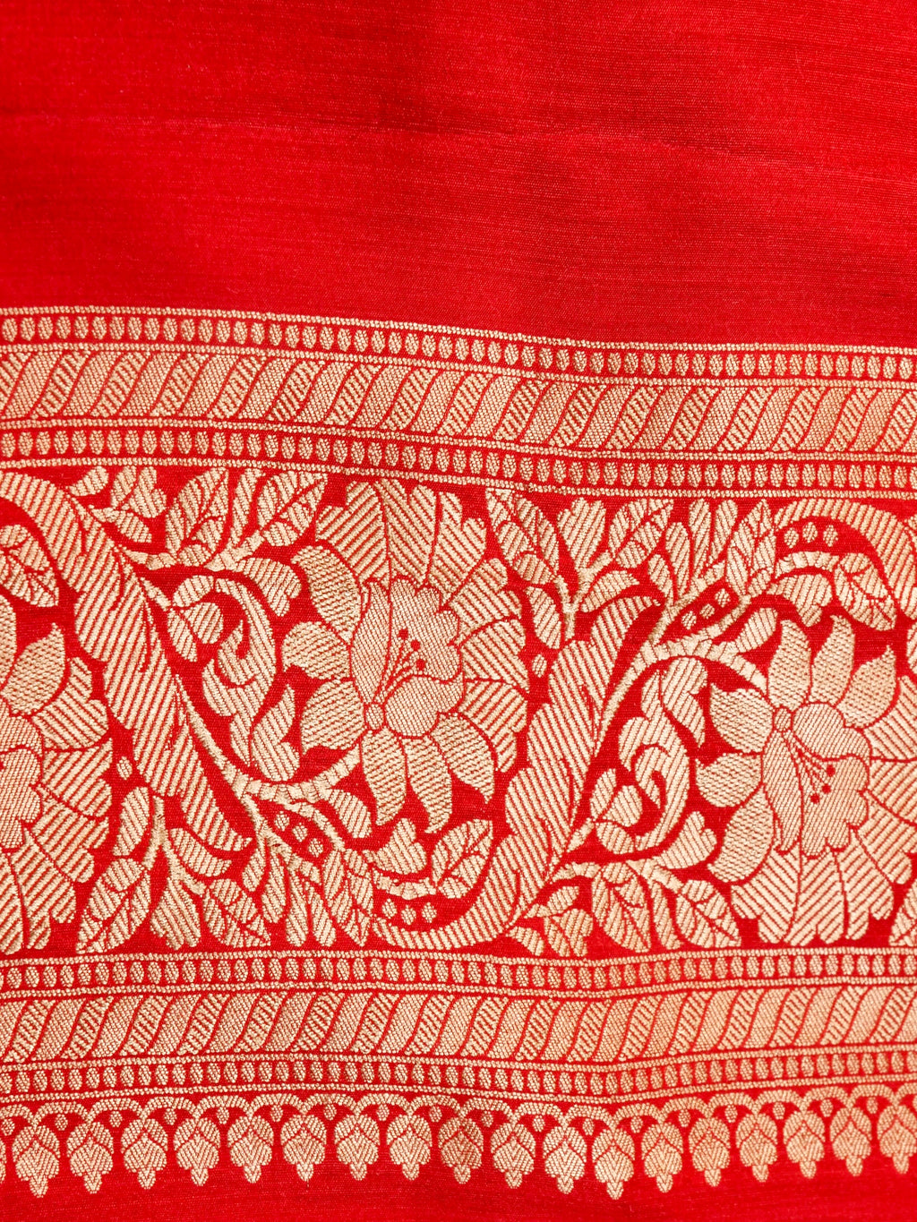 Handwoven Red Banarasi Monga Silk Saree
