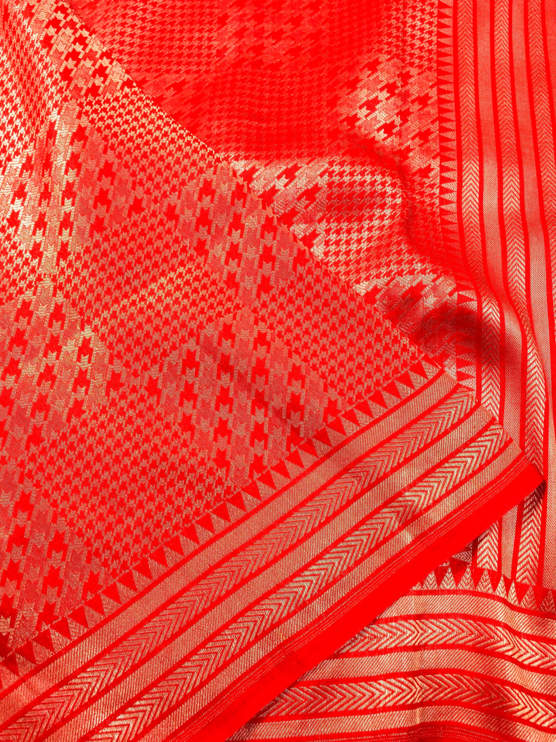 Handwoven Red Banarasi Katan Soft Tissue Silk Saree