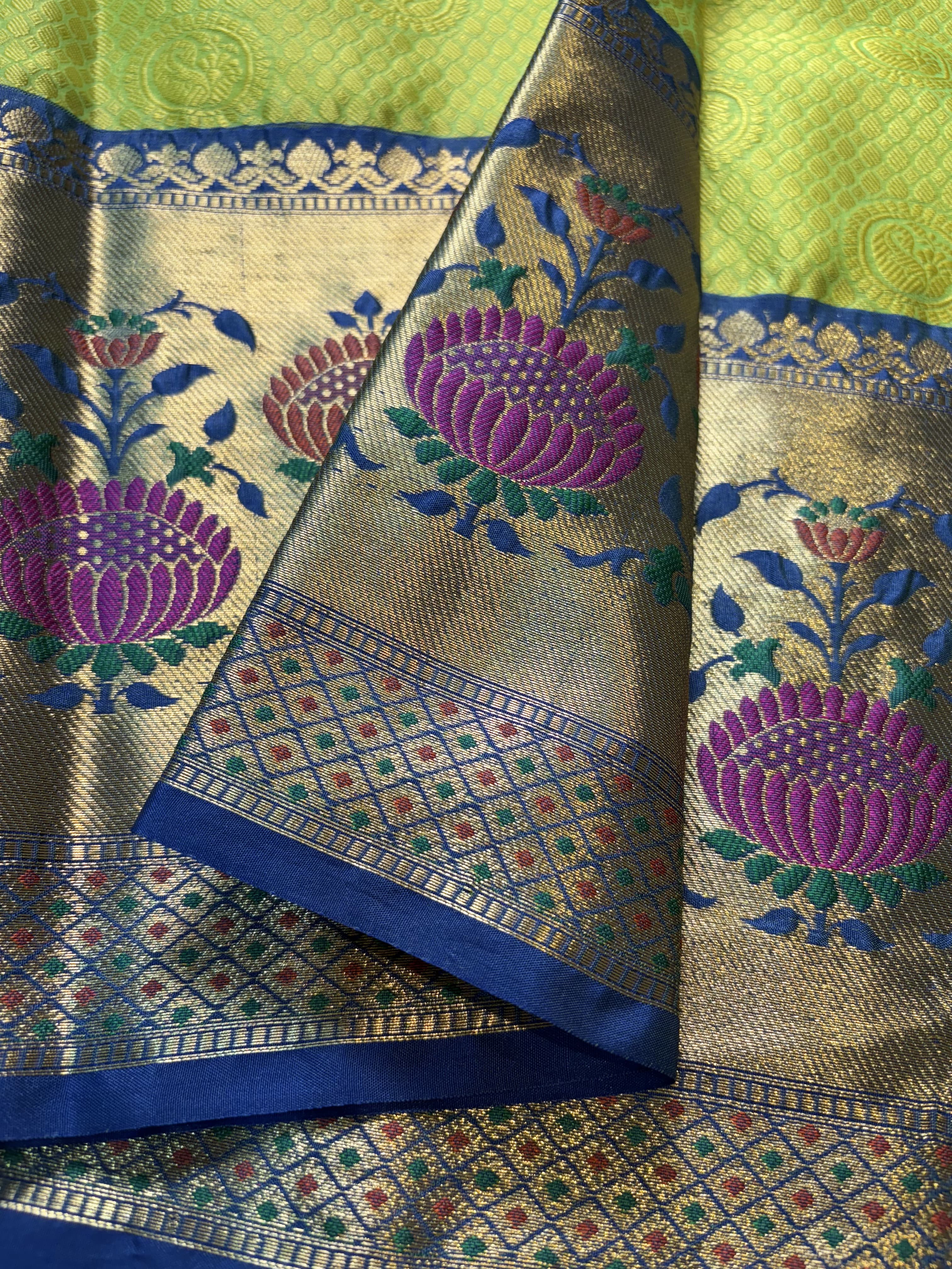 Contrast Banarasi Fancy Katan Tanchui Meena Saree
