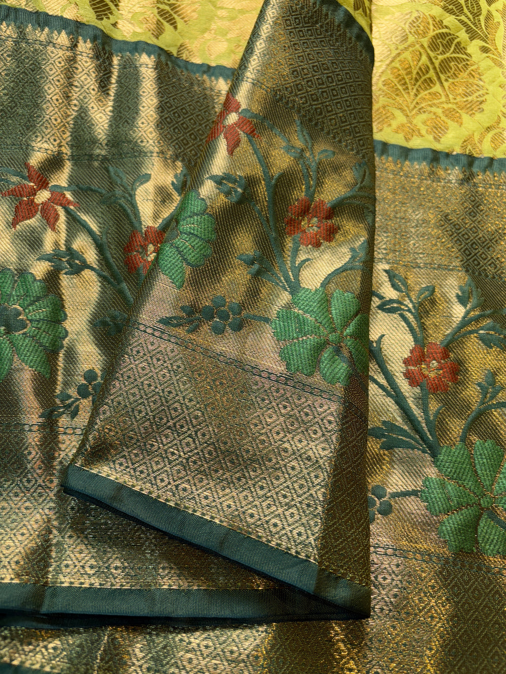 Contrast Banarasi Fancy Katan Brocade Meena Saree