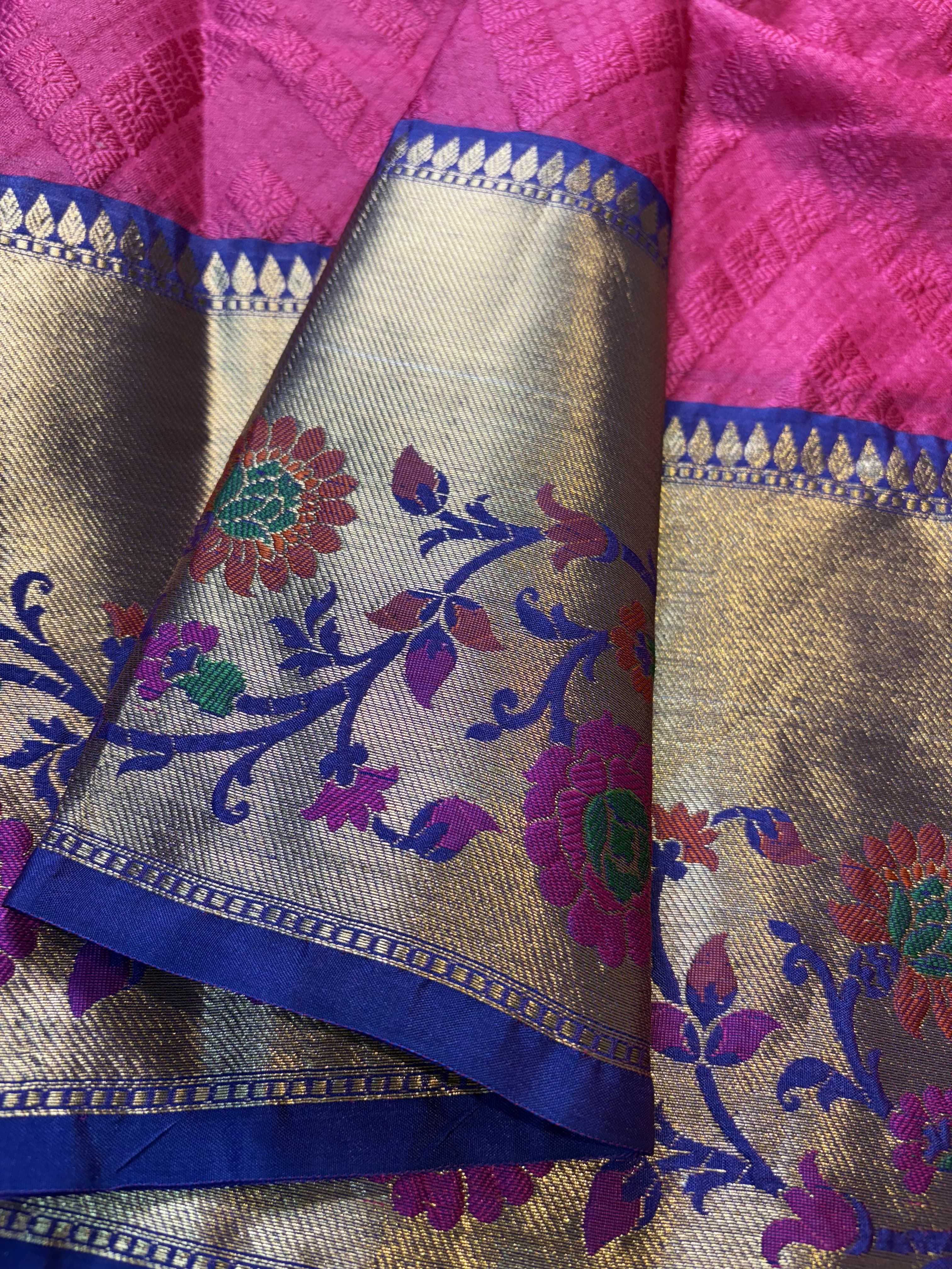 Contrast Banarasi Fancy Katan Tanchui Meena Saree
