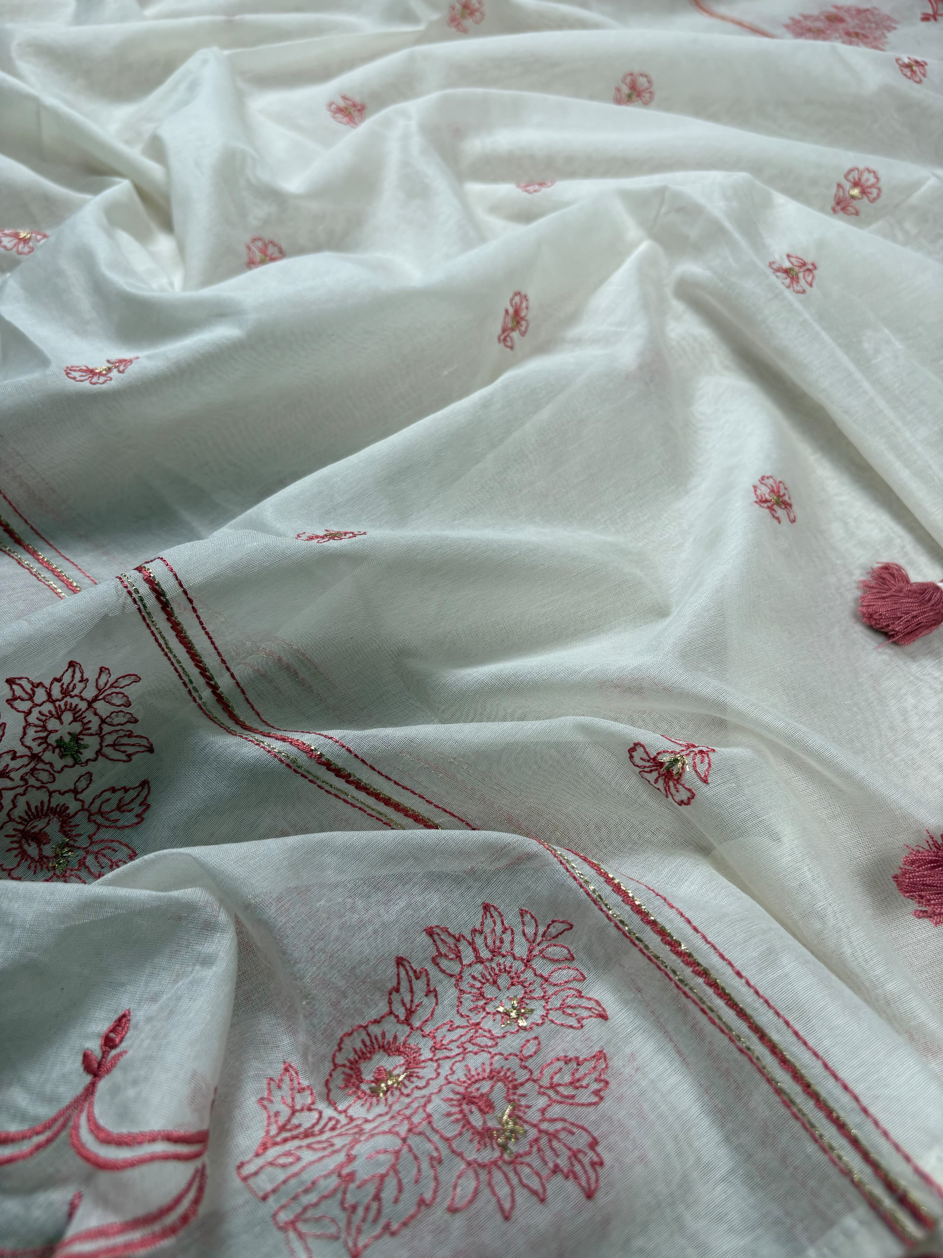 Off White Banarasi Chiniya Silk Suit