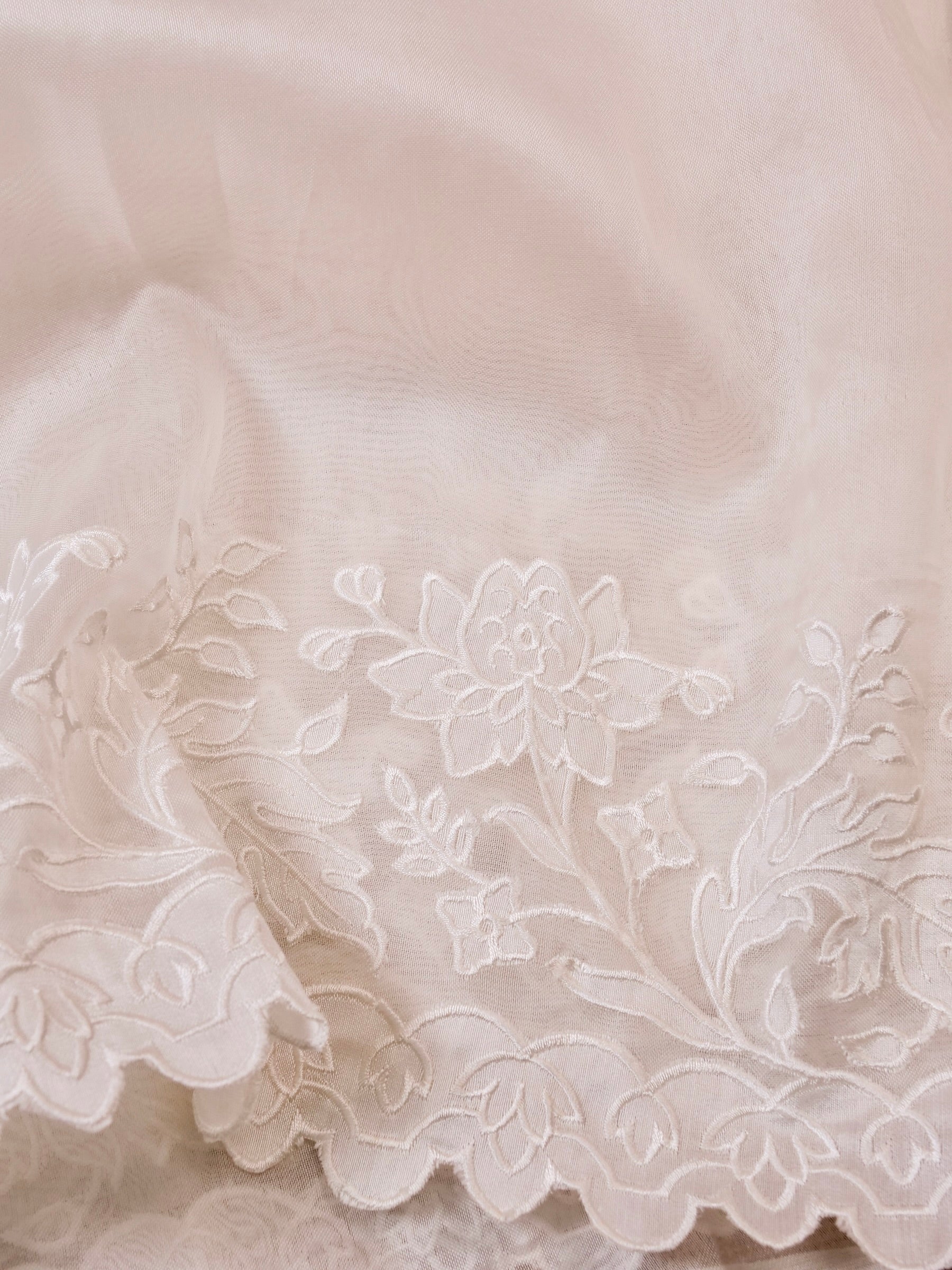 Handwoven White Banarasi Organza Silk Saree