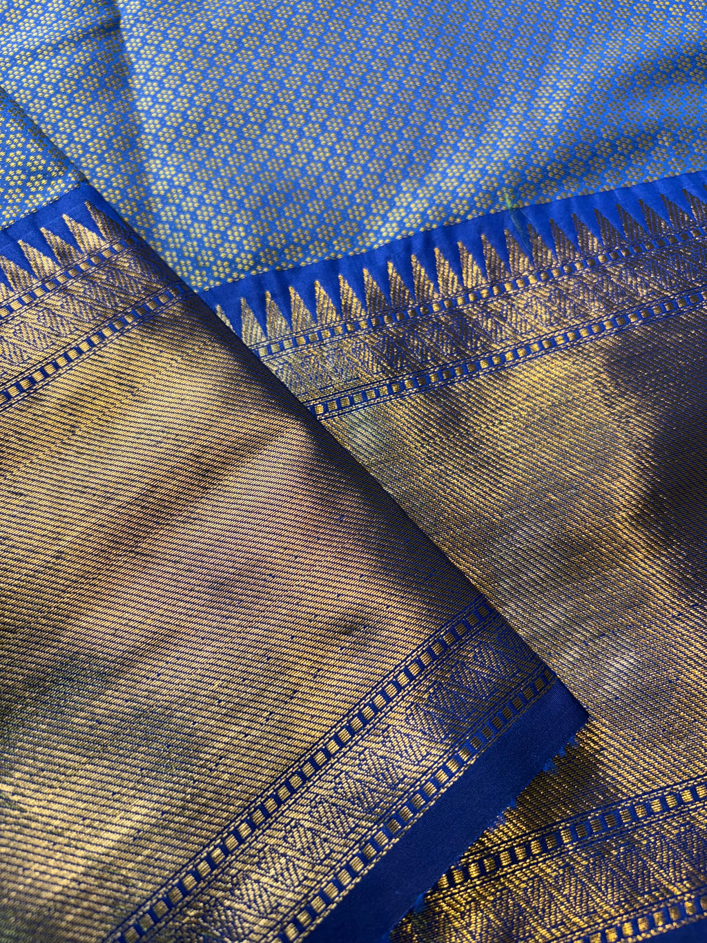 Contrast Banarasi Fancy Katan Tanchui Meena Saree