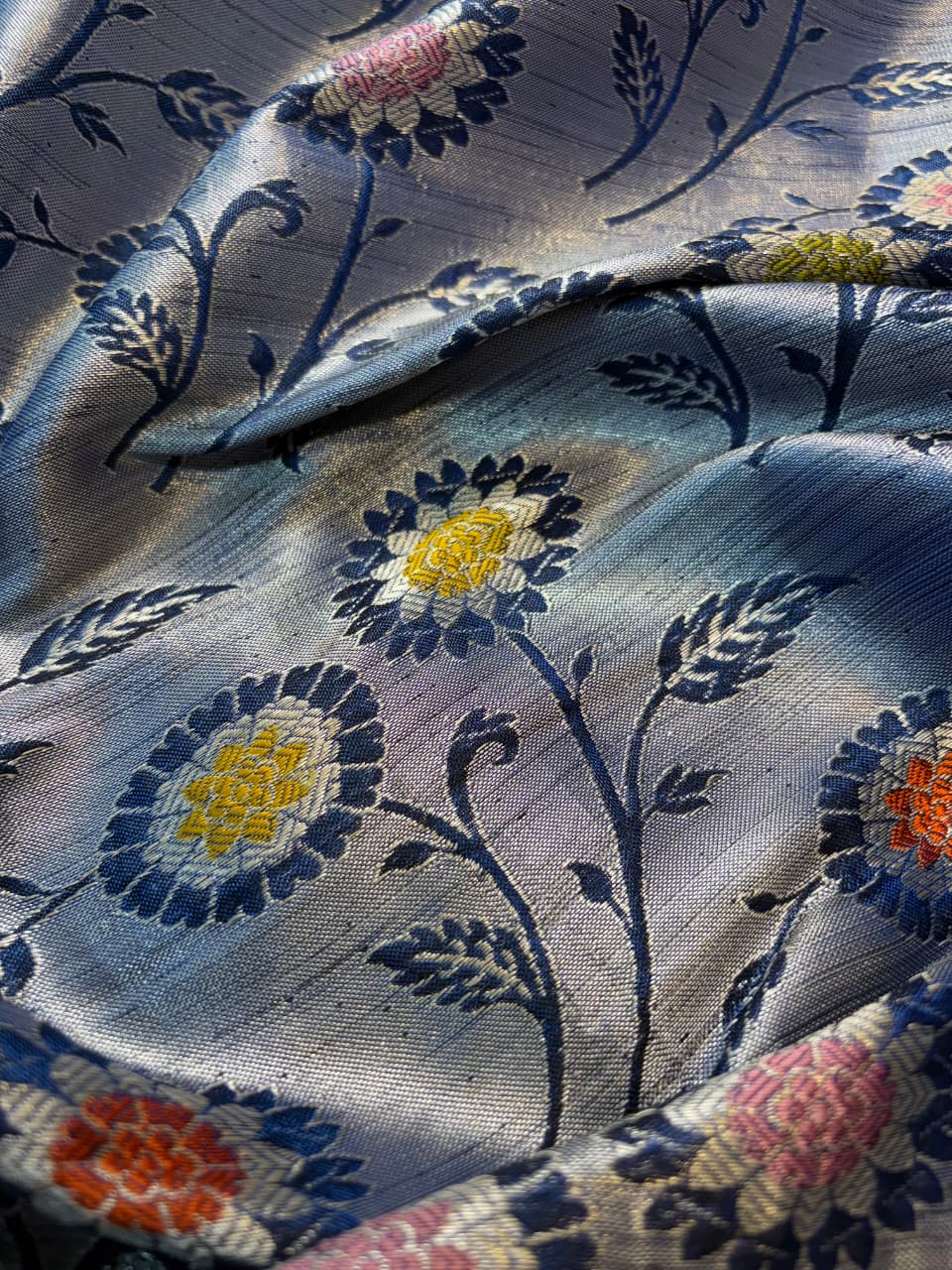 Contrast Banarasi Fancy Katan Tissue Meena Silk Saree