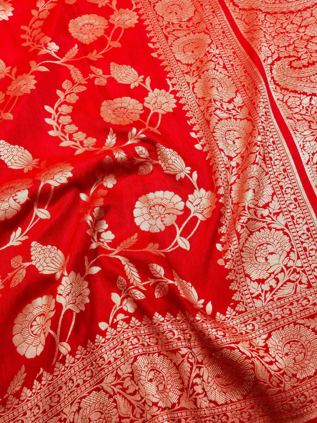 Handwoven Red Banarasi Monga Silk Saree