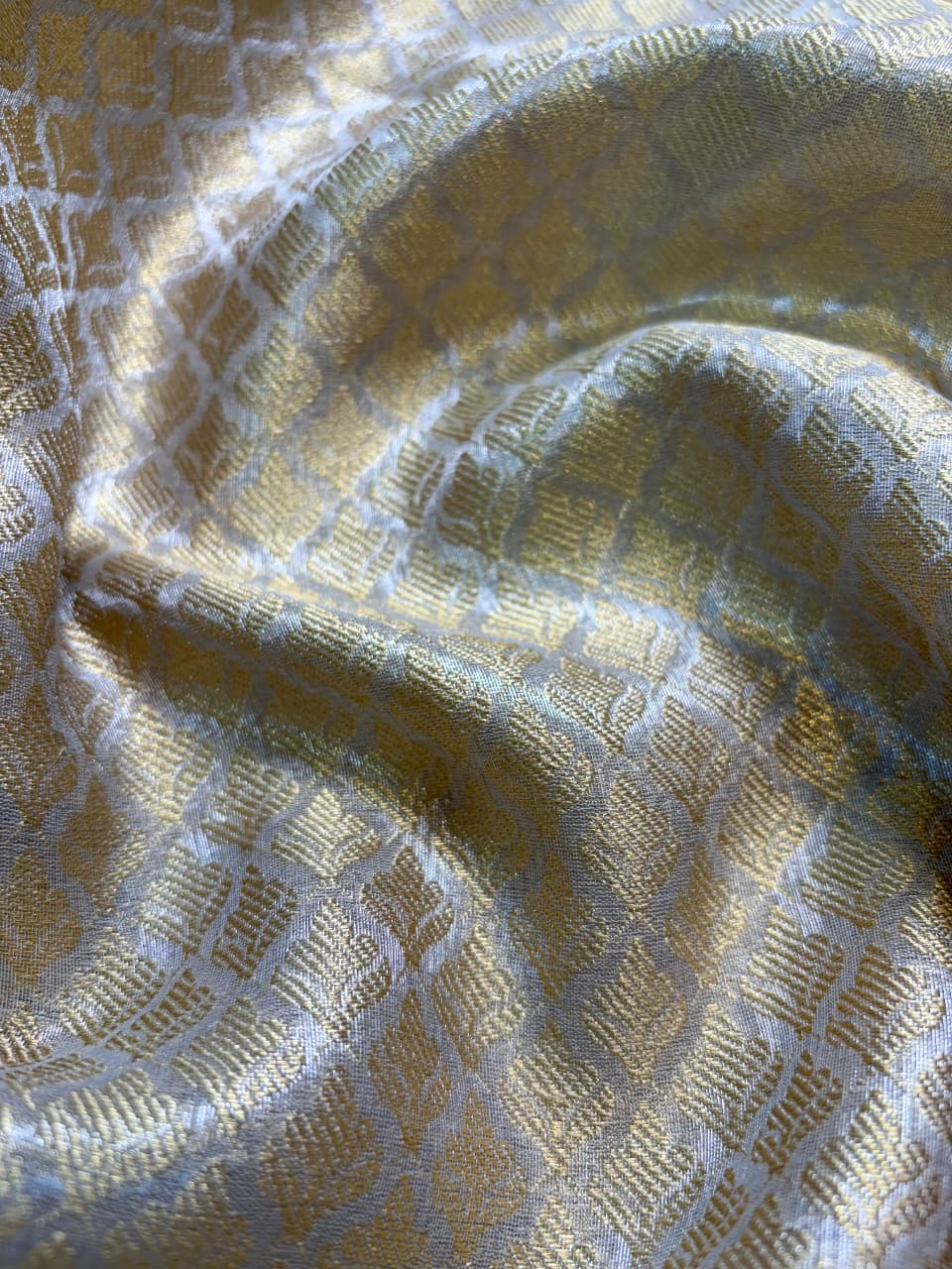 Contrast Banarasi Katan Tissue Brocade Saree