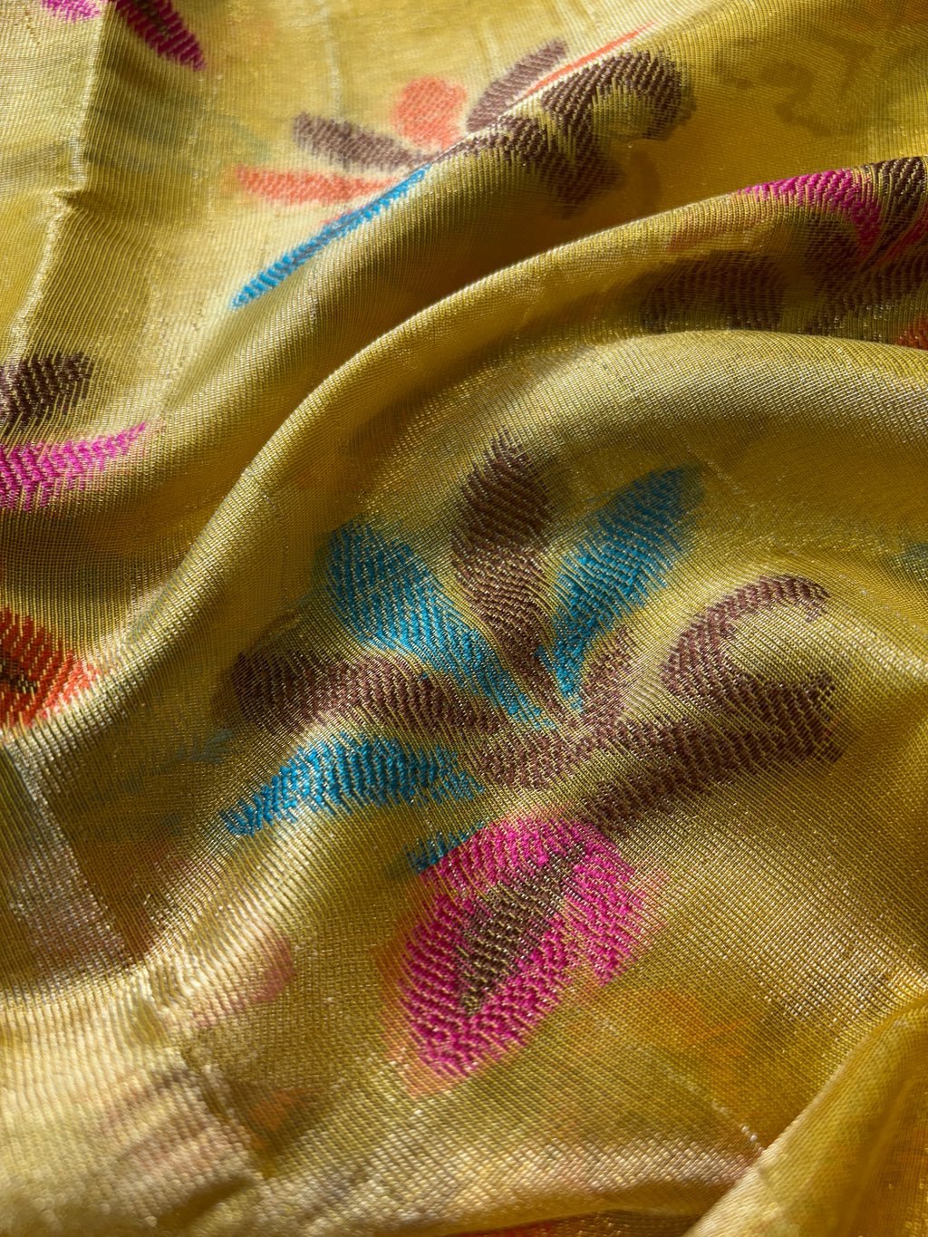 Contrast Banarasi Fancy Tissue Meena Saree