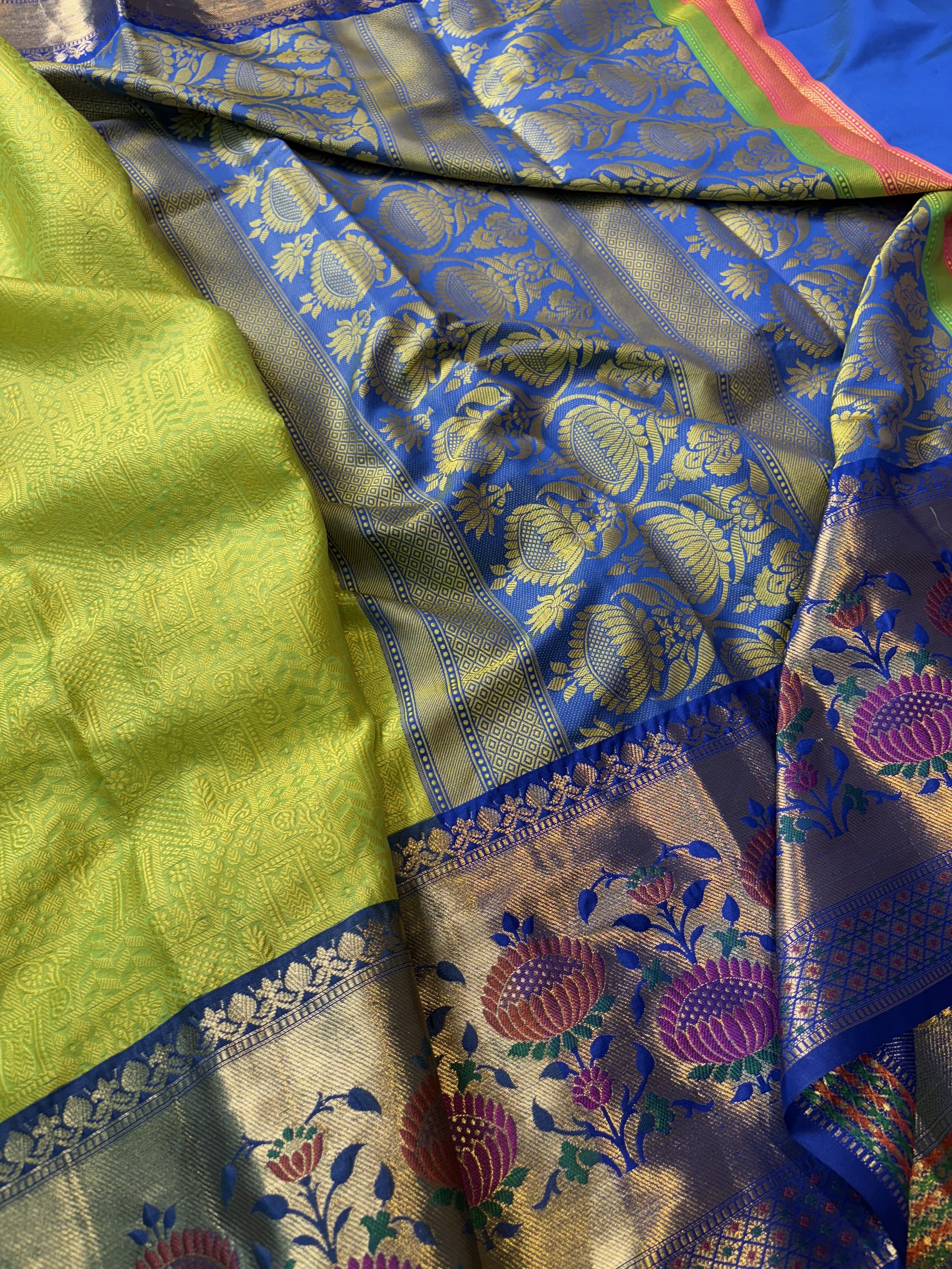 Contrast Banarasi Fancy Katan Tanchui Meena Saree